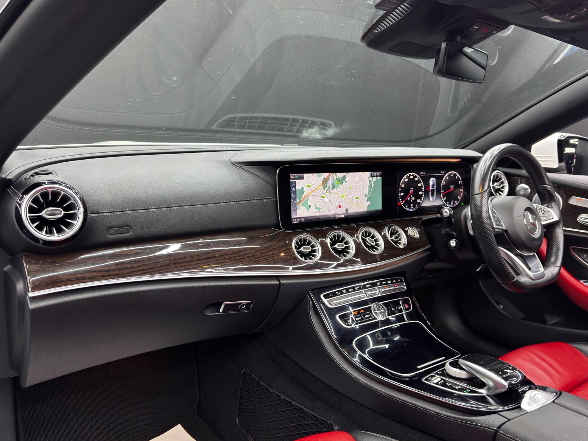 Mercedes-Benz E-Class view 11
