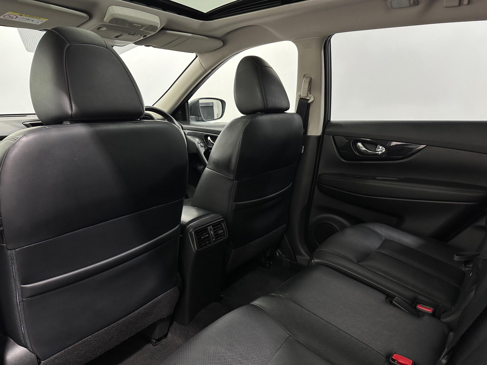 Nissan X-Trail view 38