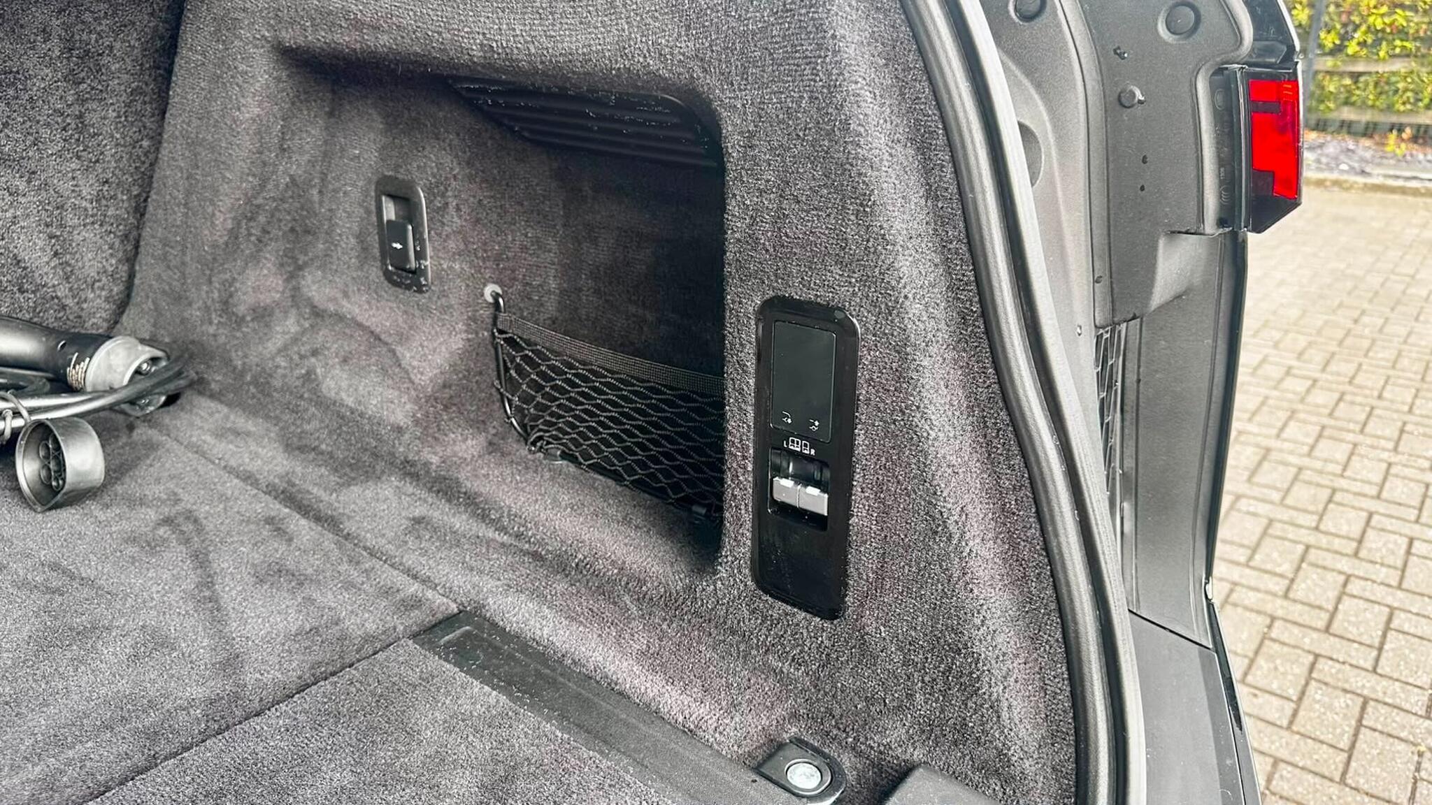 Land Rover Range Rover view 23