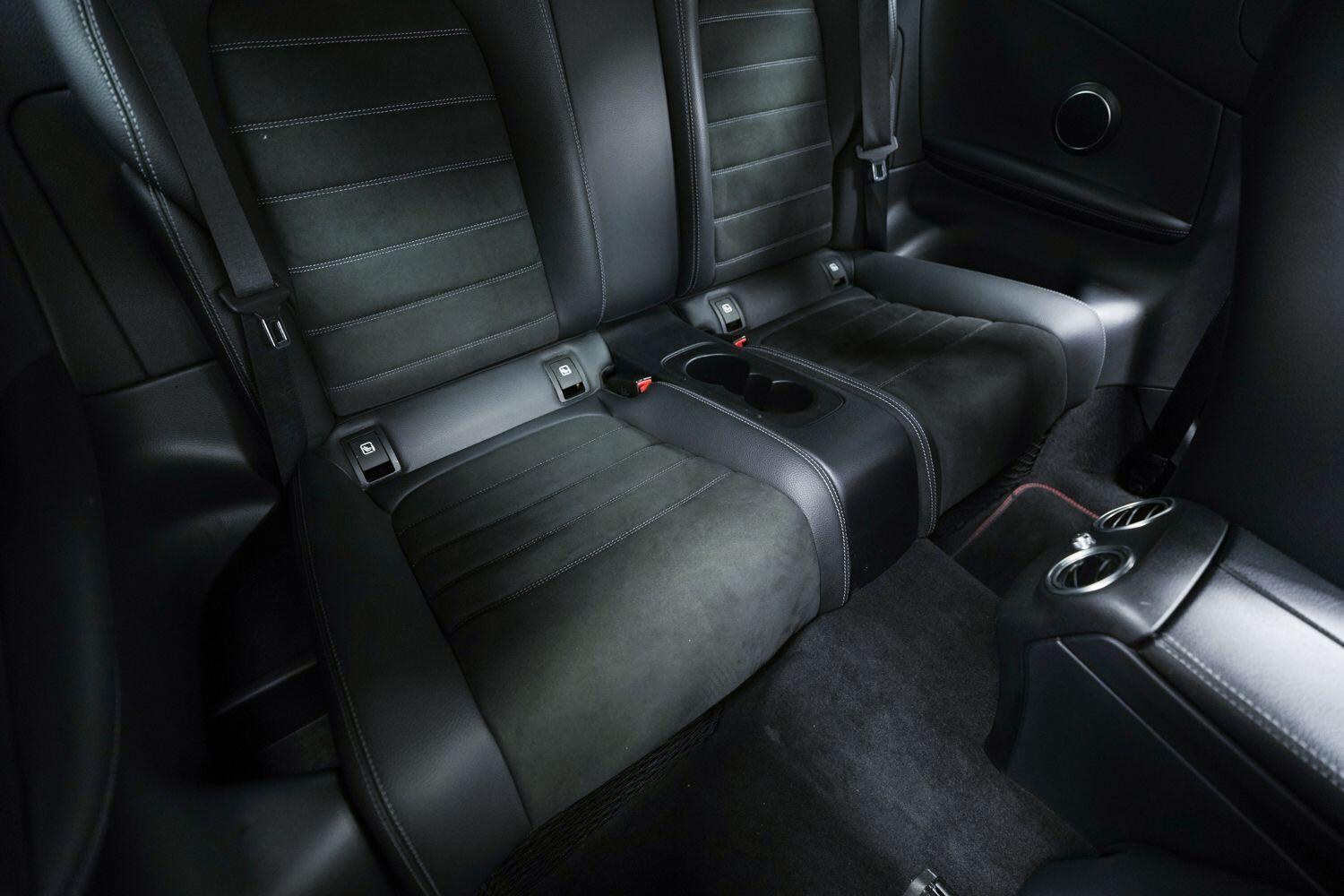 Mercedes-Benz C Class view 11