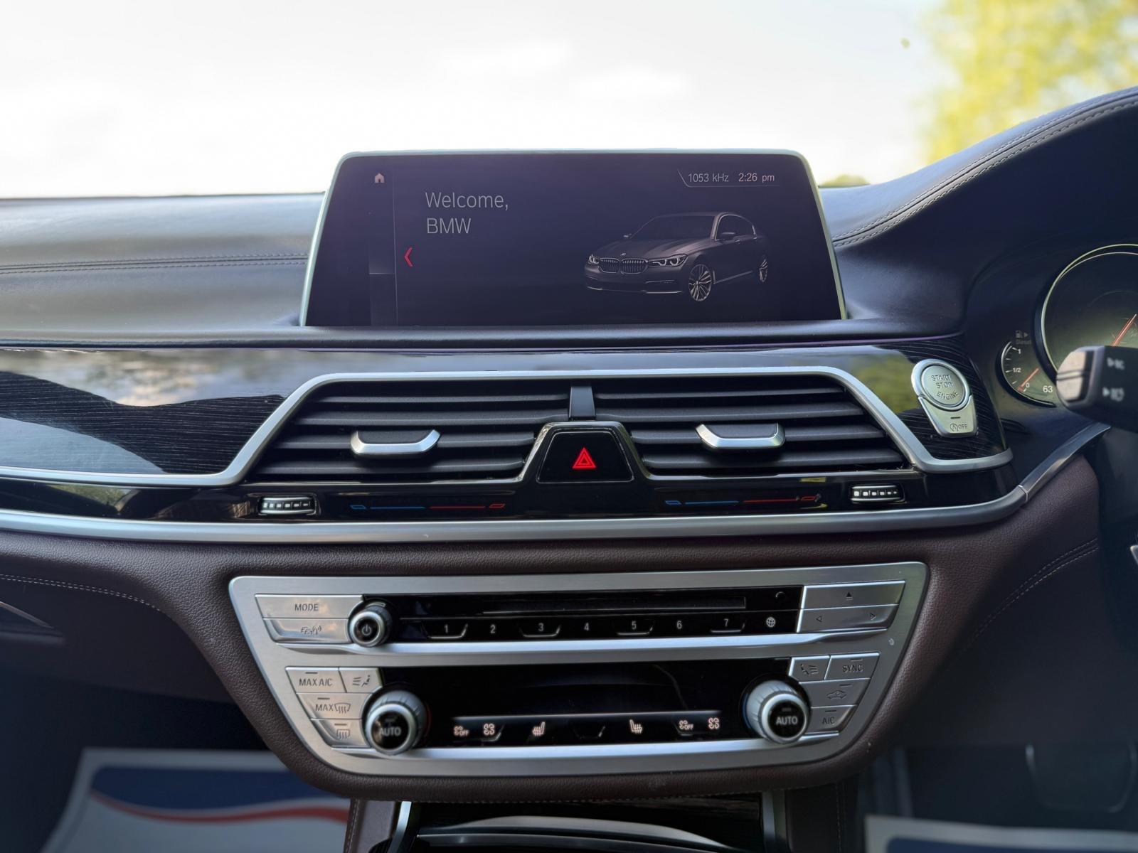 BMW 7 Series view 54