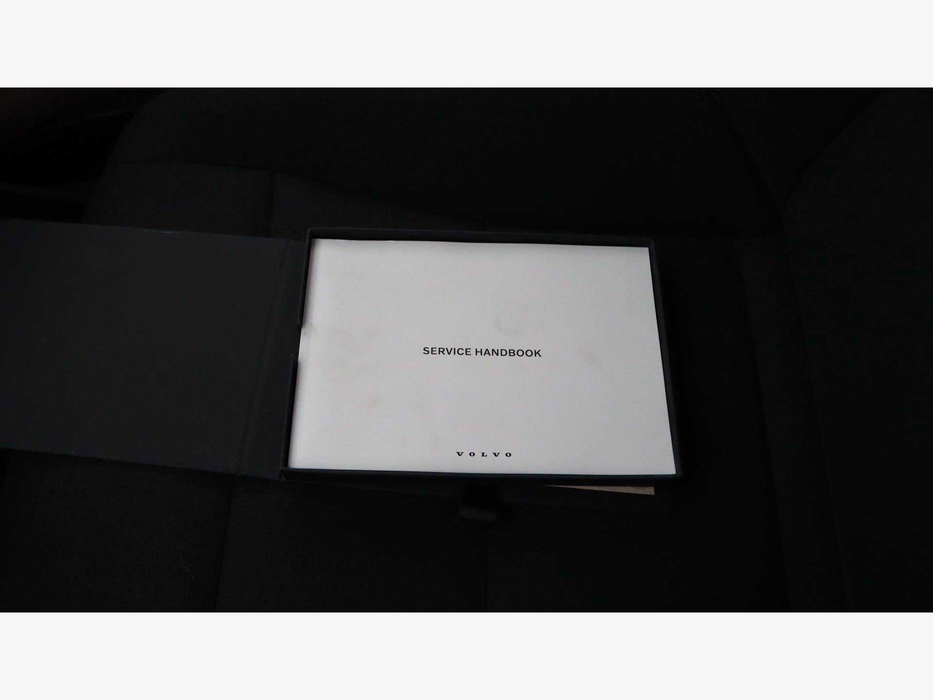 Volvo XC40 view 17