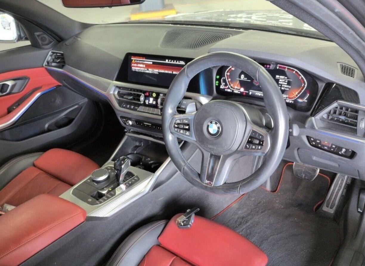 BMW 3 Series view 6
