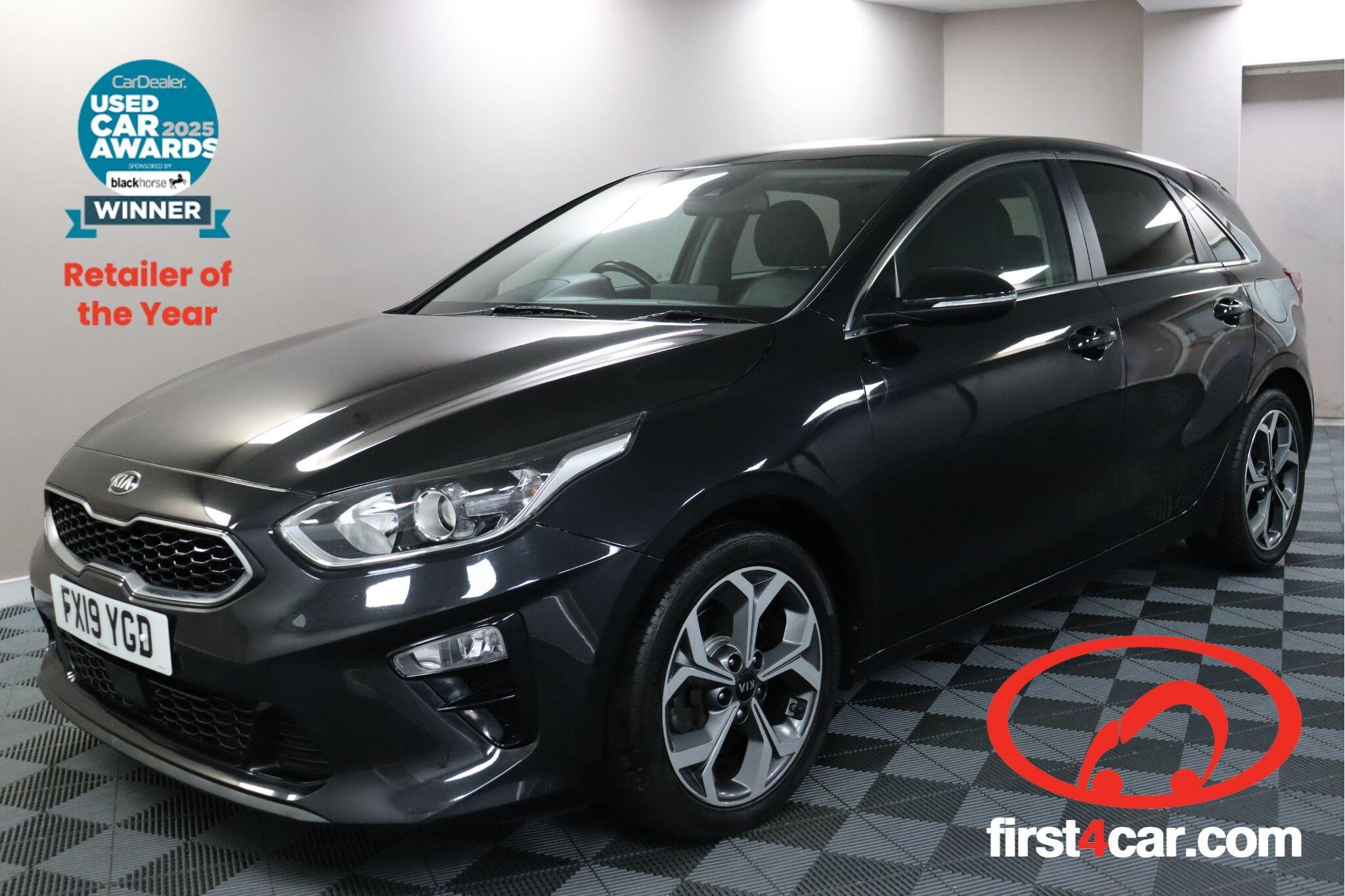 Kia Ceed main image