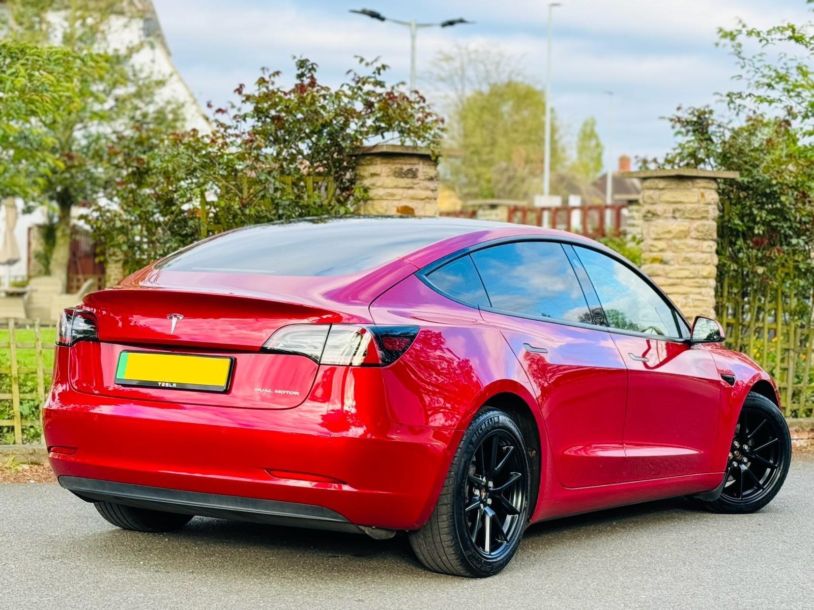Tesla Model 3 view 8