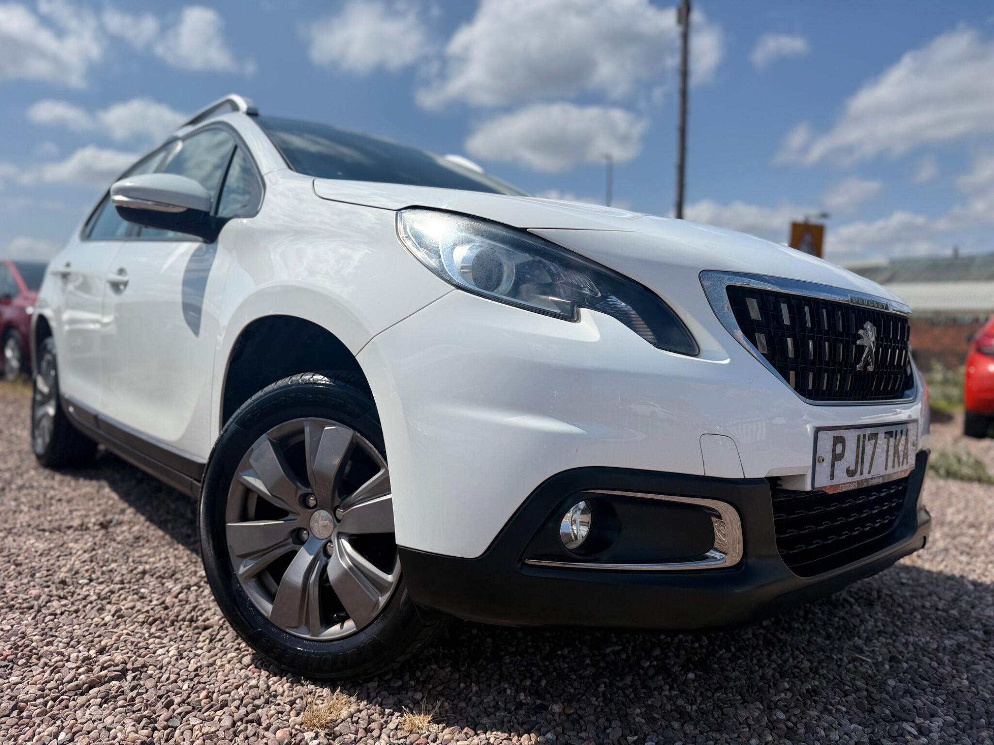 Peugeot 2008 view 8