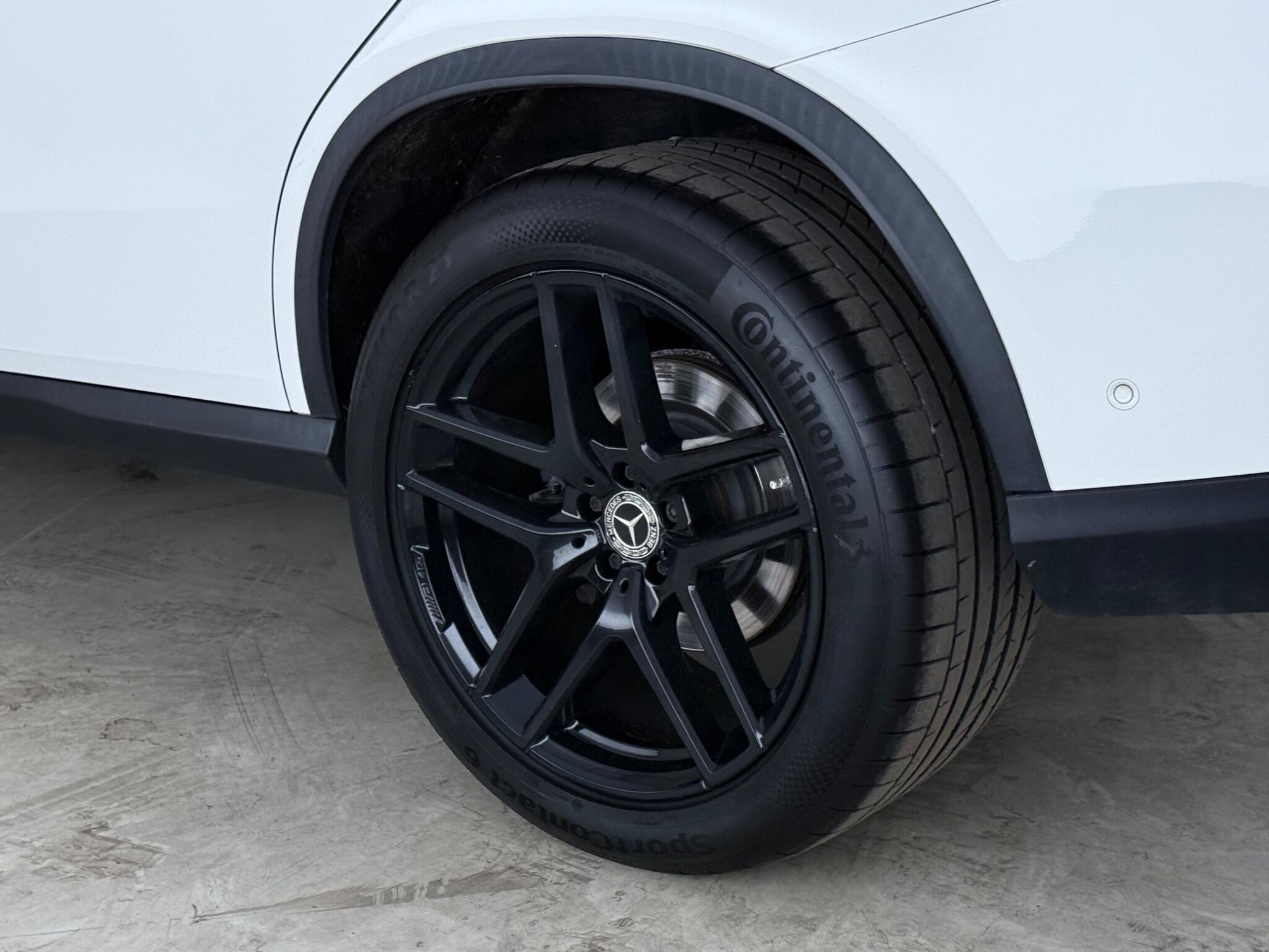 Mercedes-Benz Gle view 9