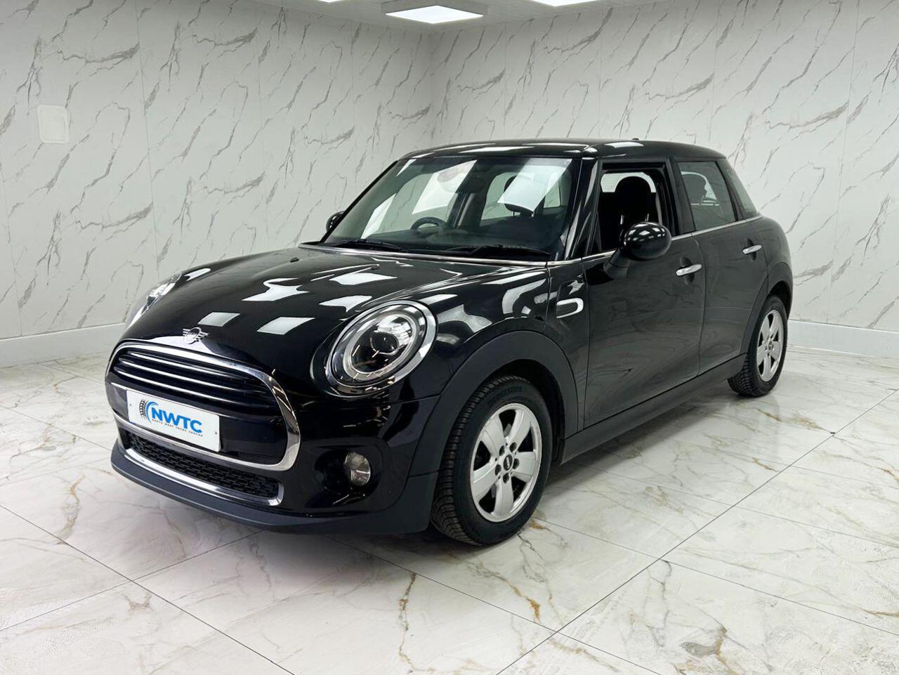 Mini Hatch view 7