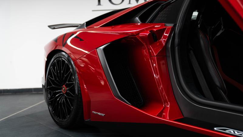 Lamborghini Aventador view 13
