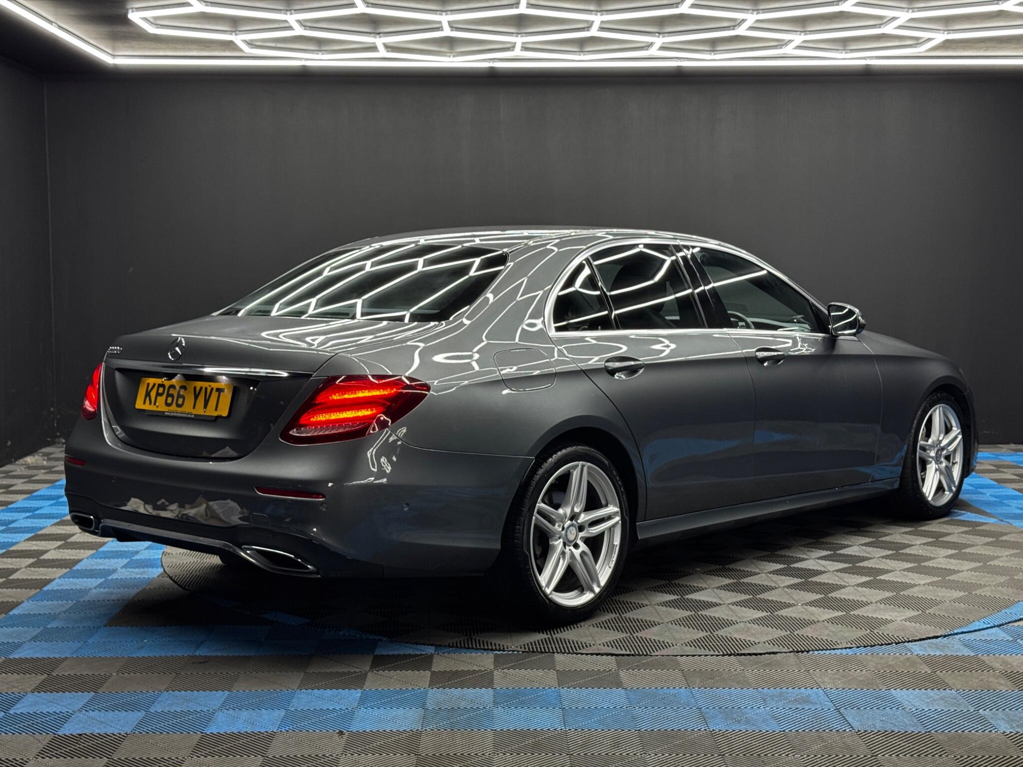 Mercedes-Benz E-Class view 5