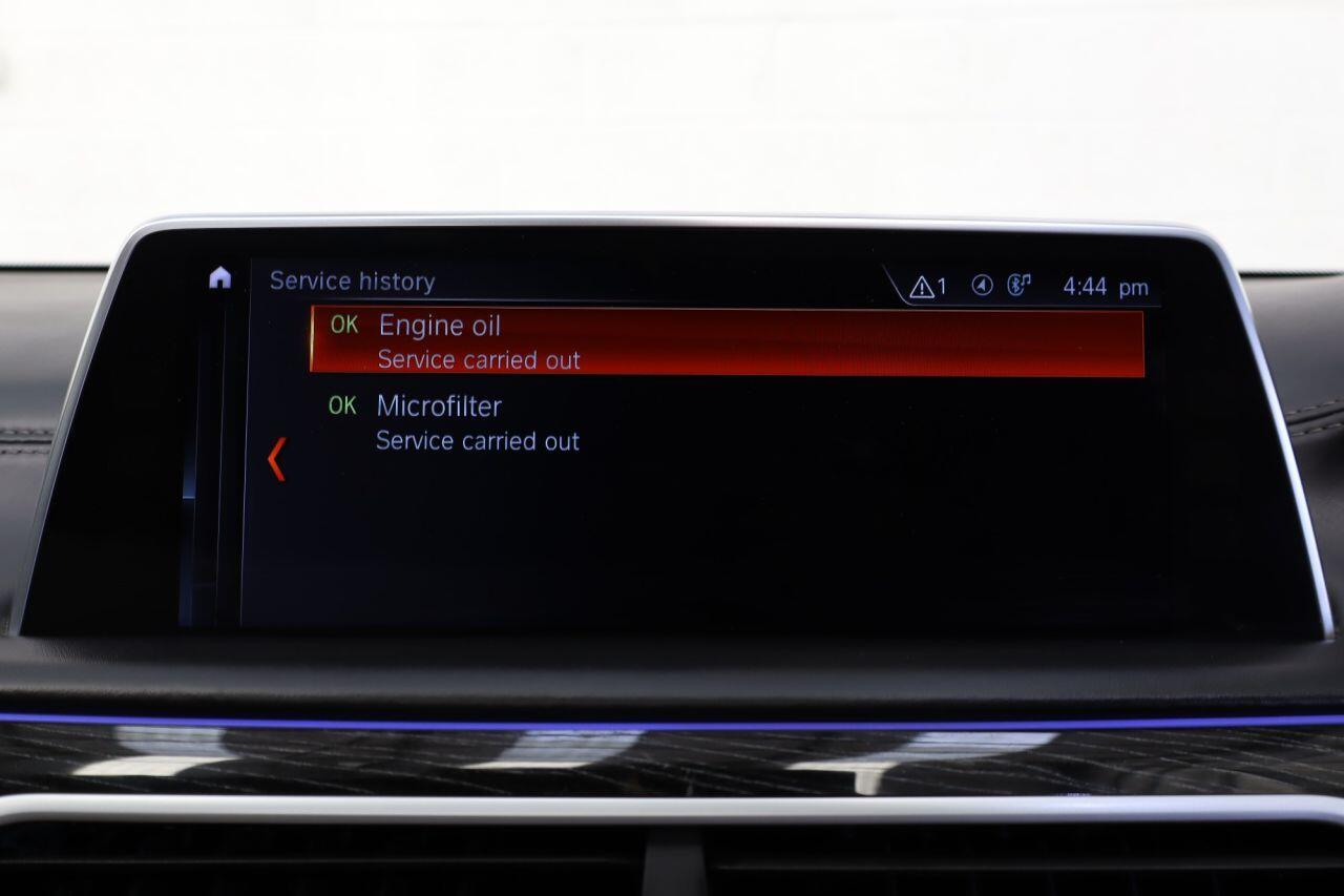 BMW 7 Series view 61