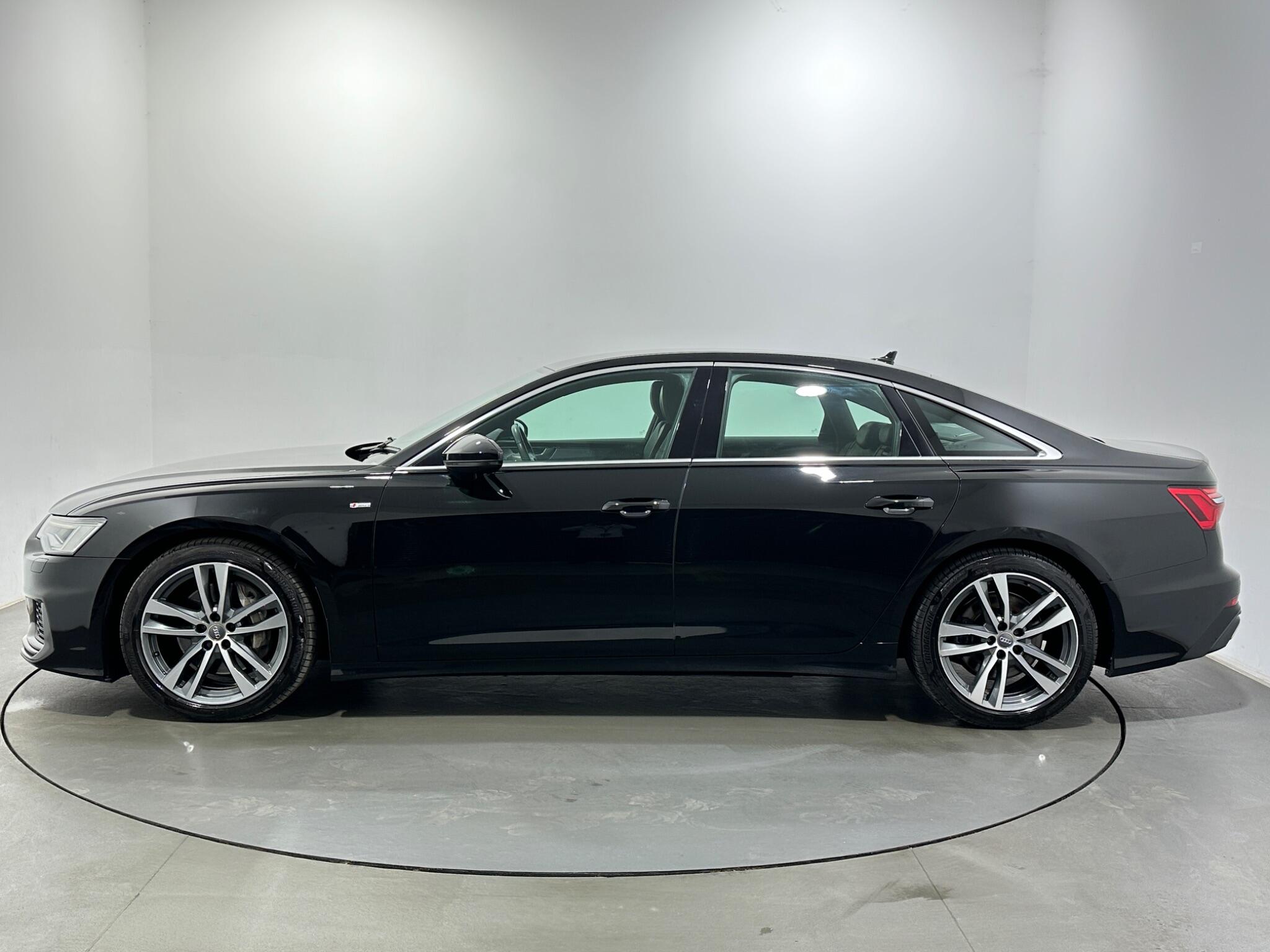 Audi A6 view 5