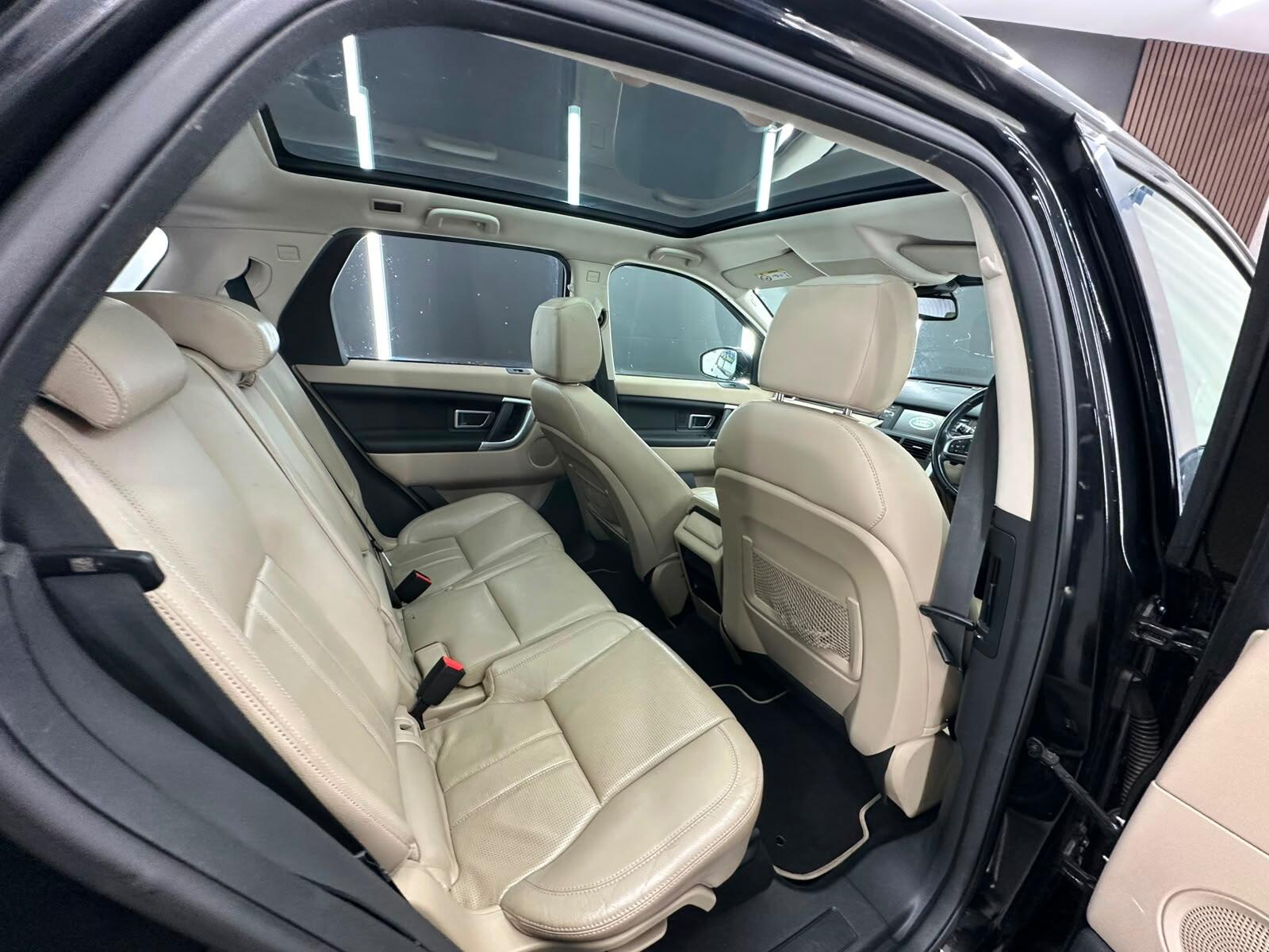 Land Rover Discovery Sport view 25