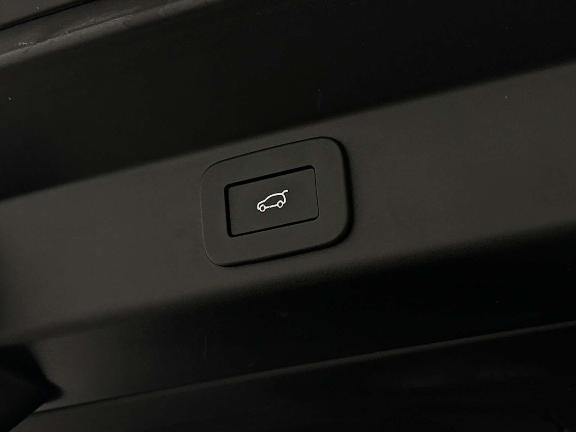 Land Rover Range Rover Sport view 29