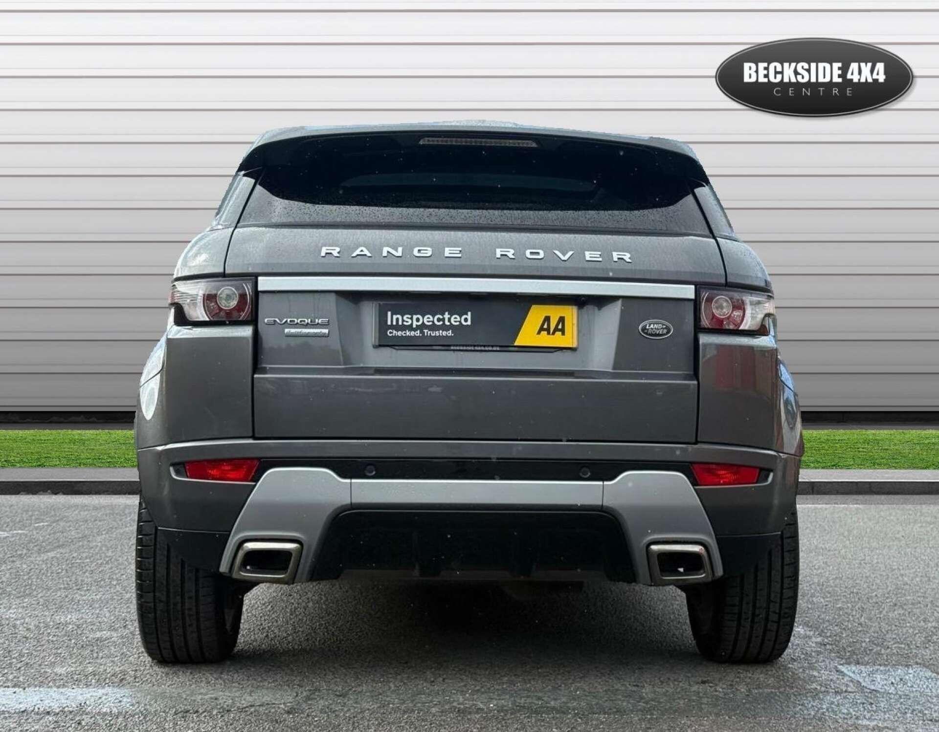 Land Rover Range Rover Evoque view 10