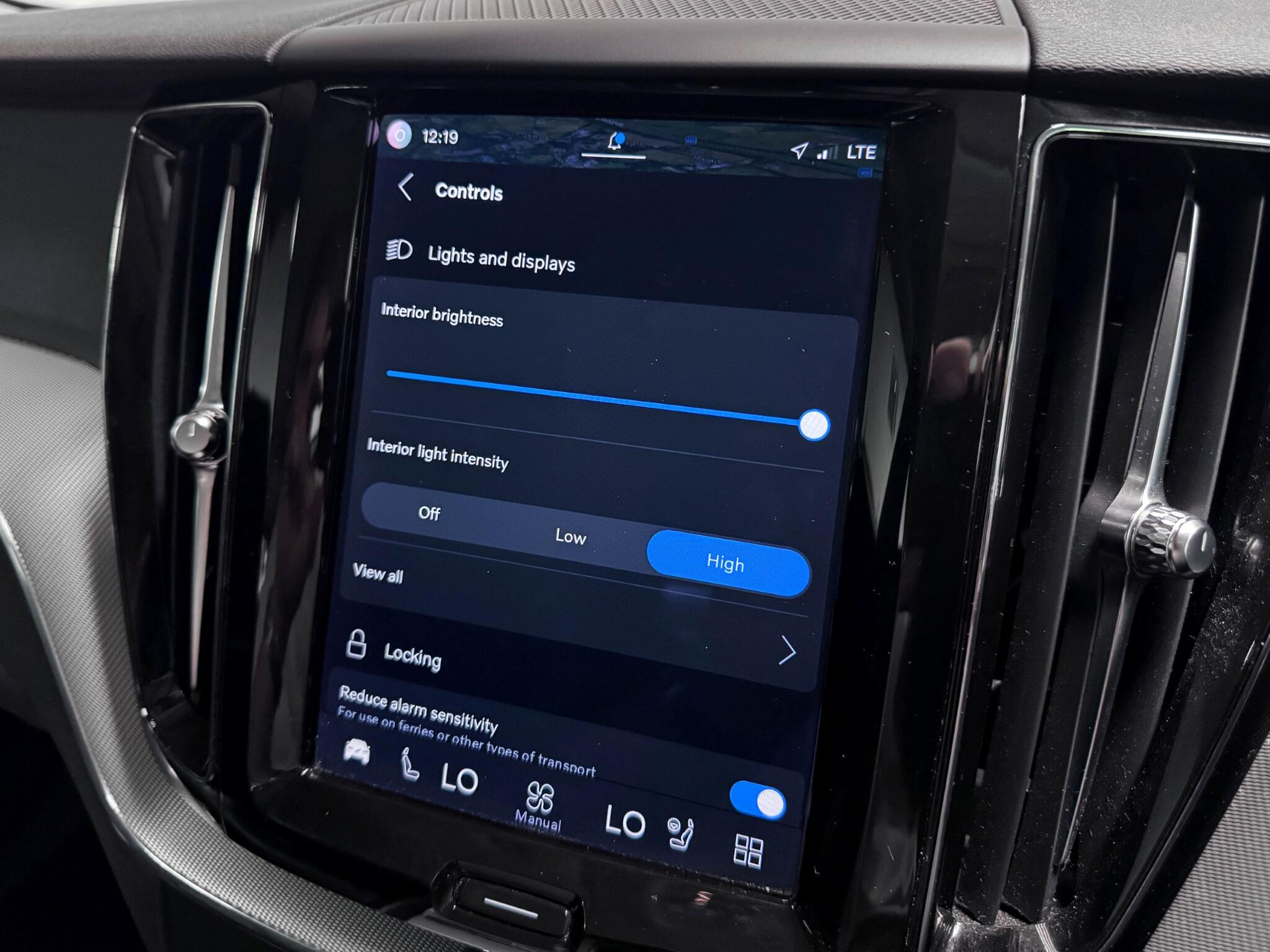 Volvo XC60 view 48