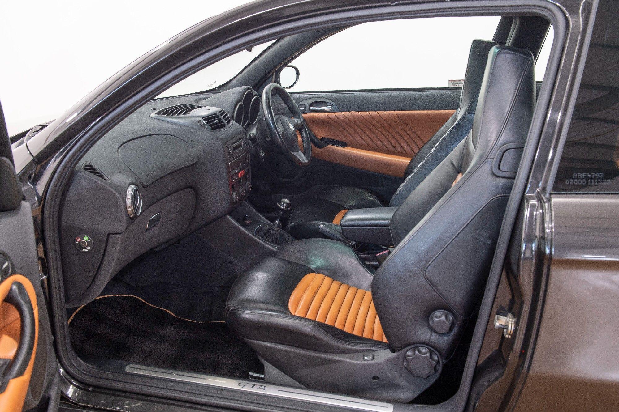 Alfa Romeo 147 view 23