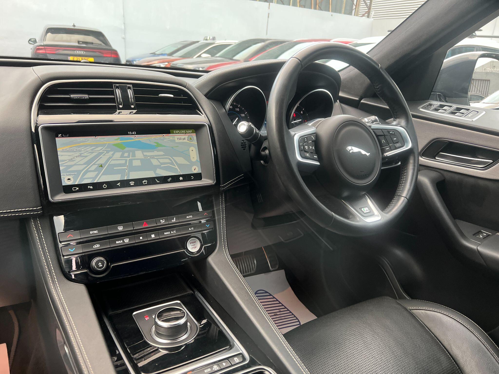 Jaguar F-Pace view 12