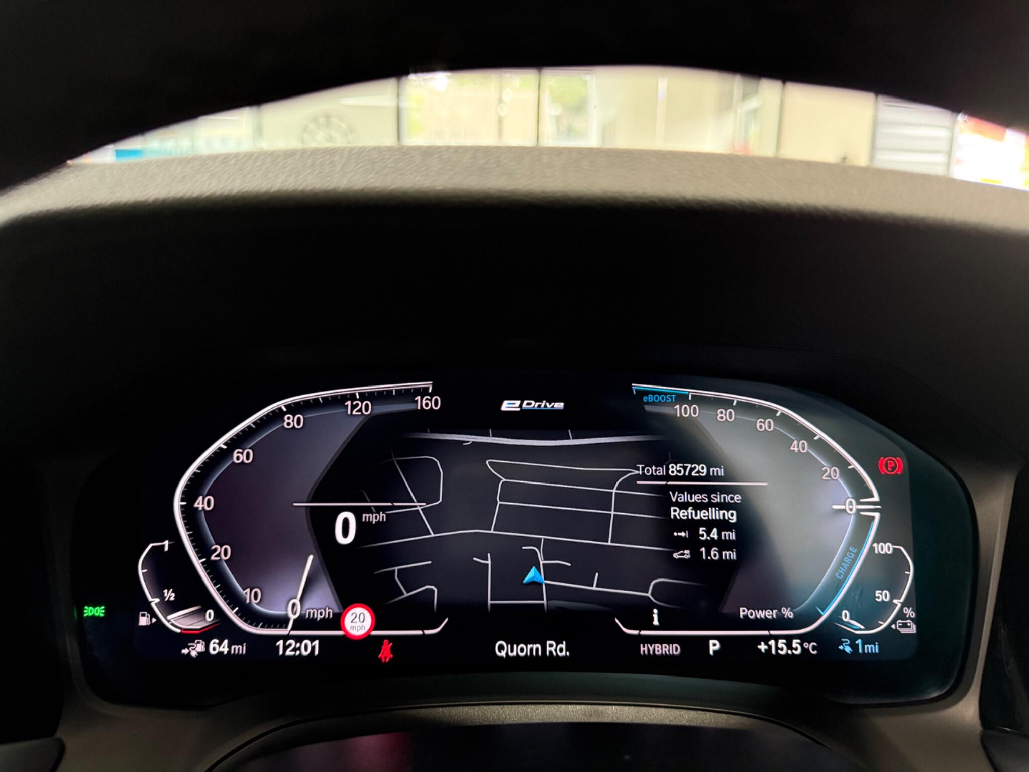 BMW 3 Series view 20