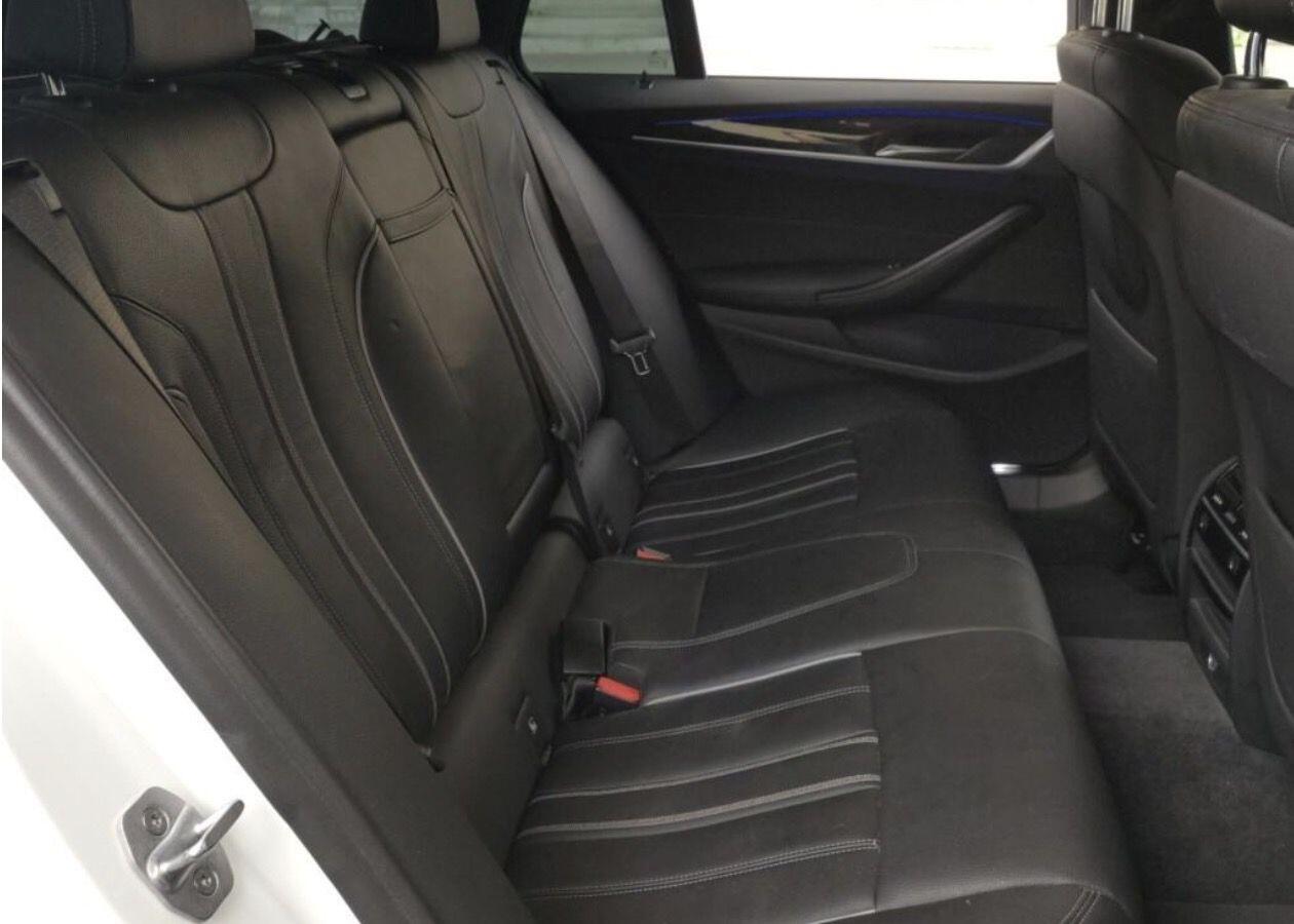 BMW 5 Series view 6