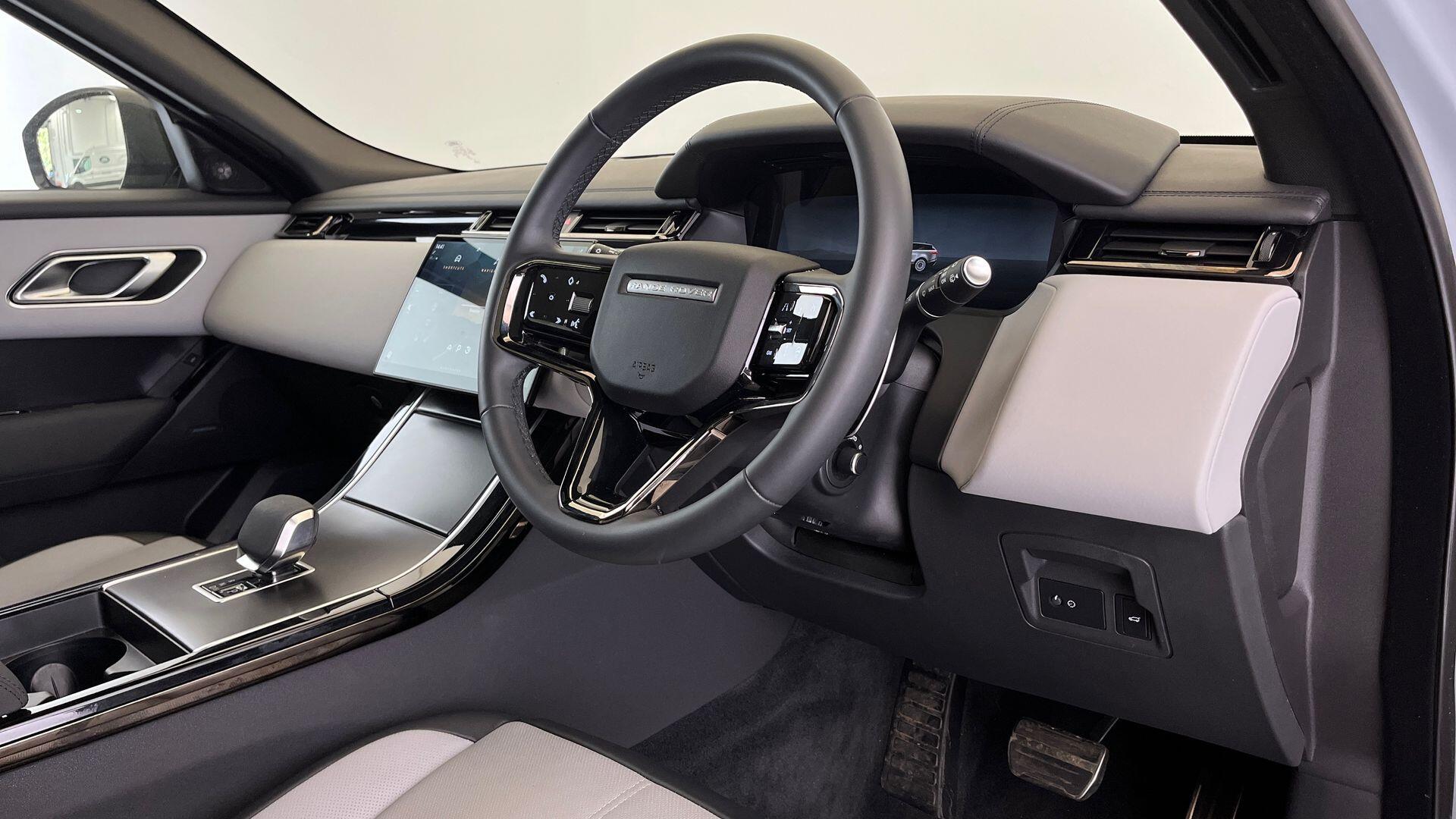 Land Rover Range Rover Velar view 33