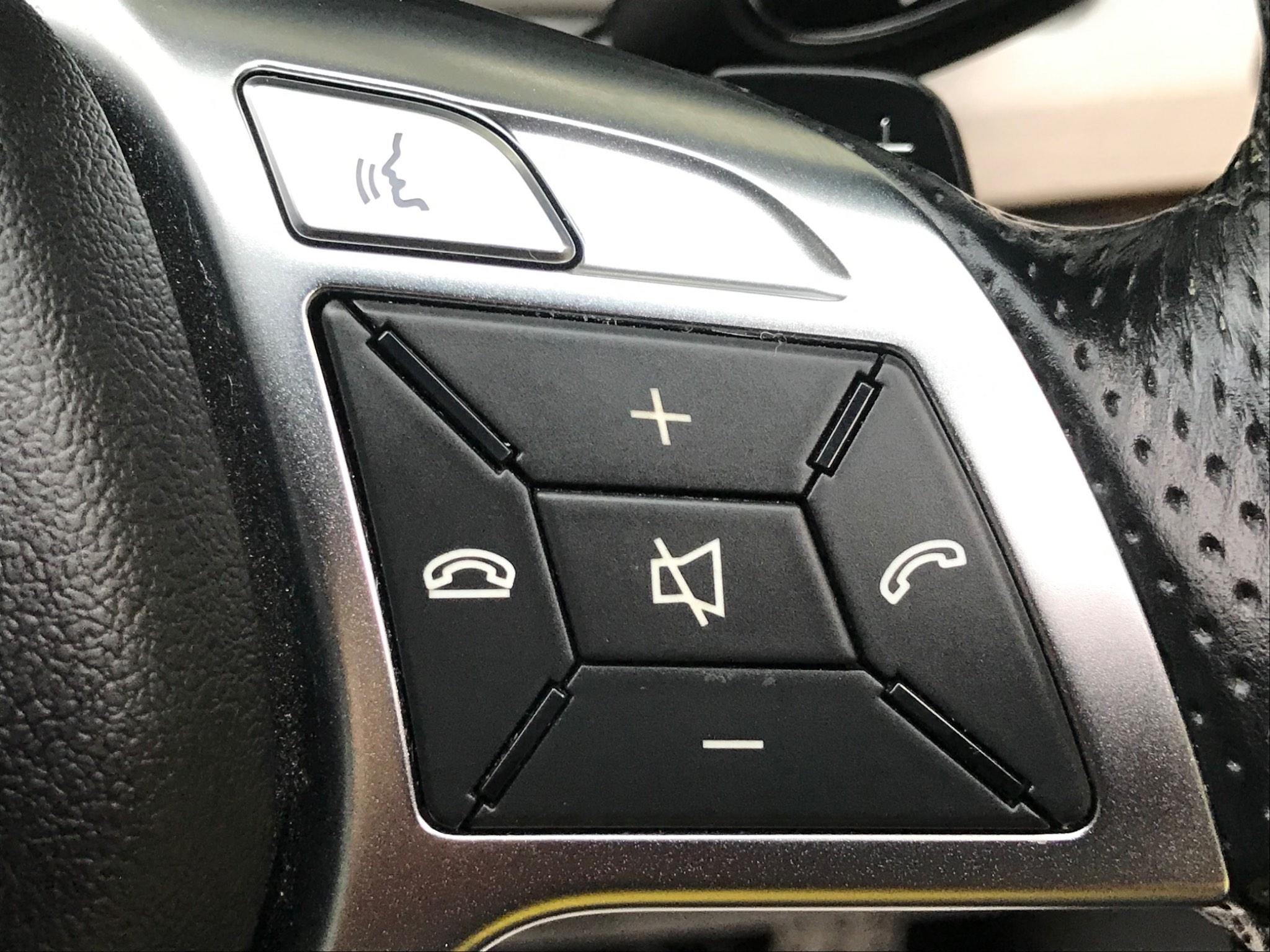 Mercedes-Benz C-Class view 18