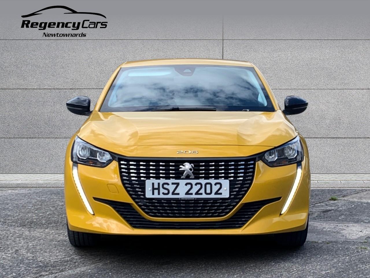 Peugeot 208 view 2