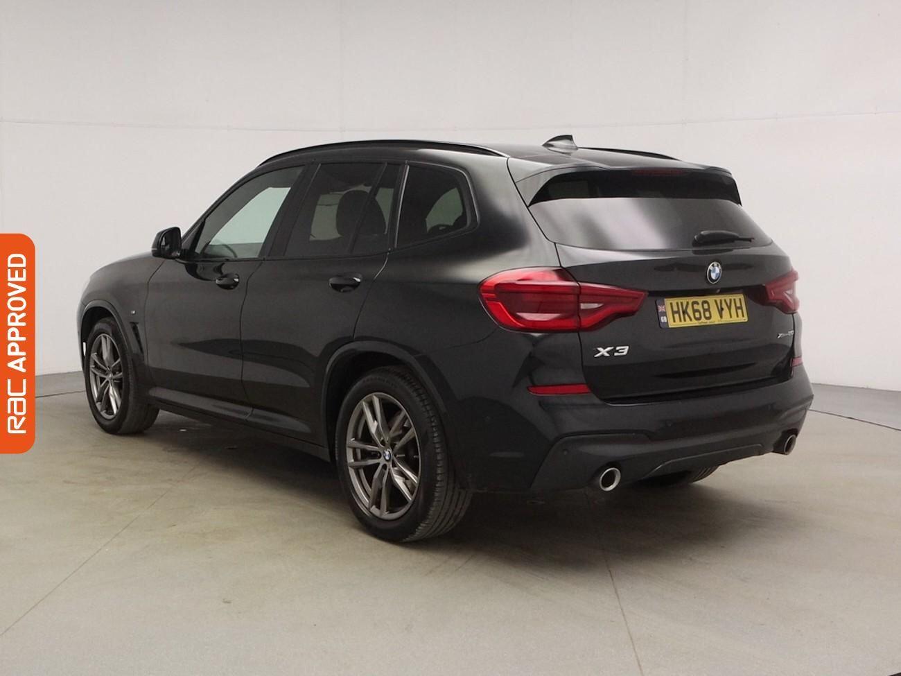 BMW X3 view 4