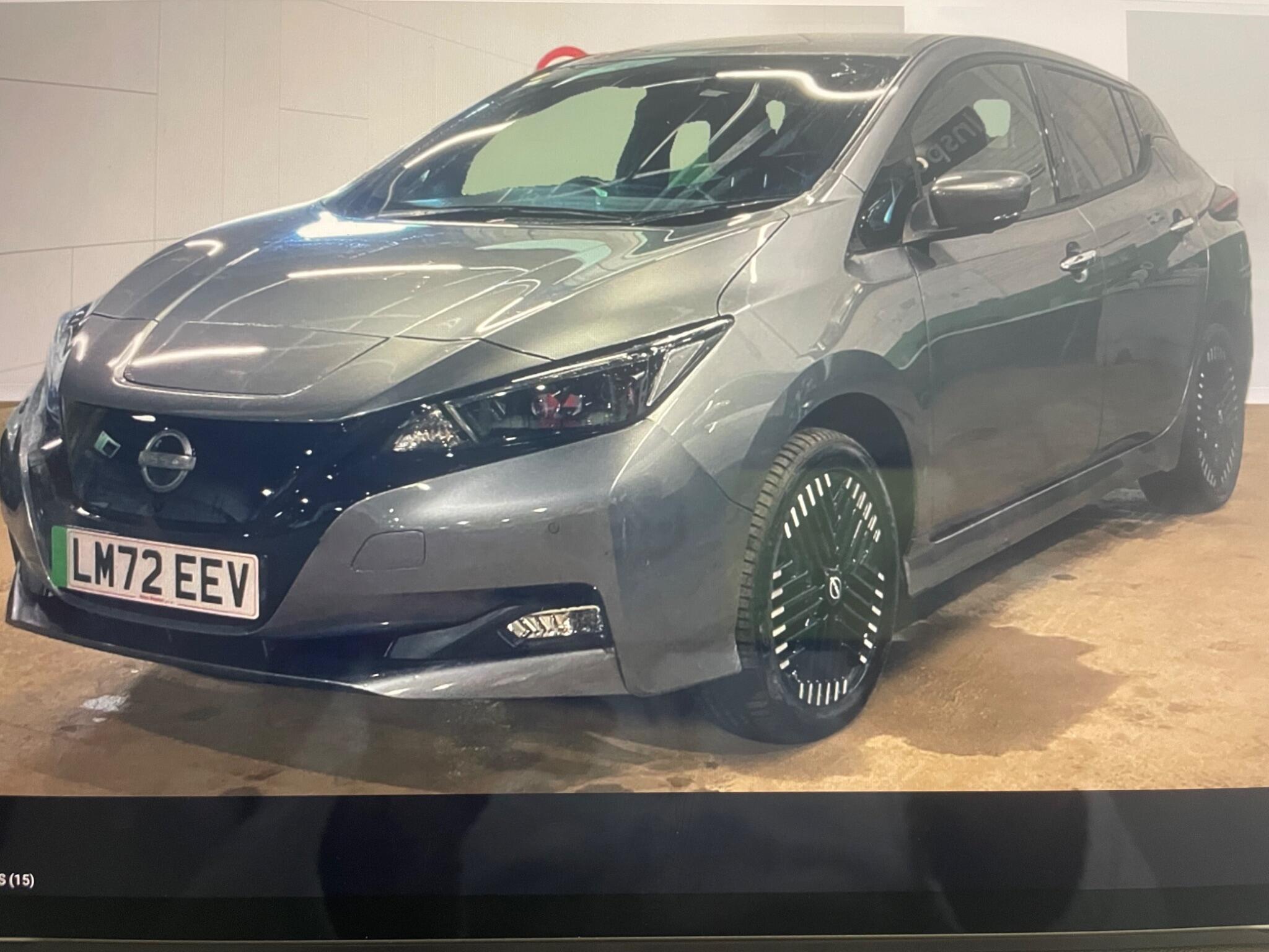2022 NISSAN LEAF