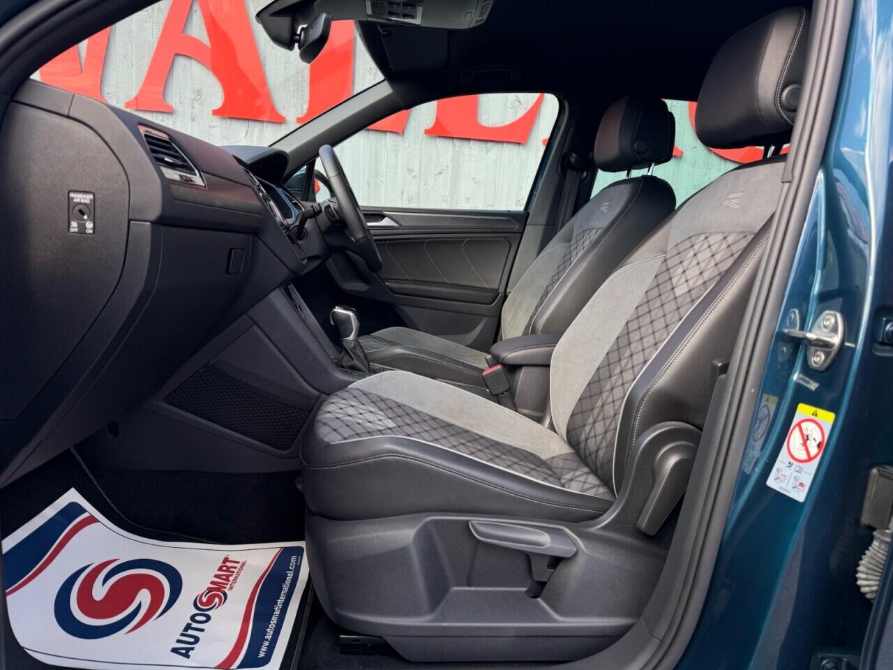 Volkswagen Tiguan view 16