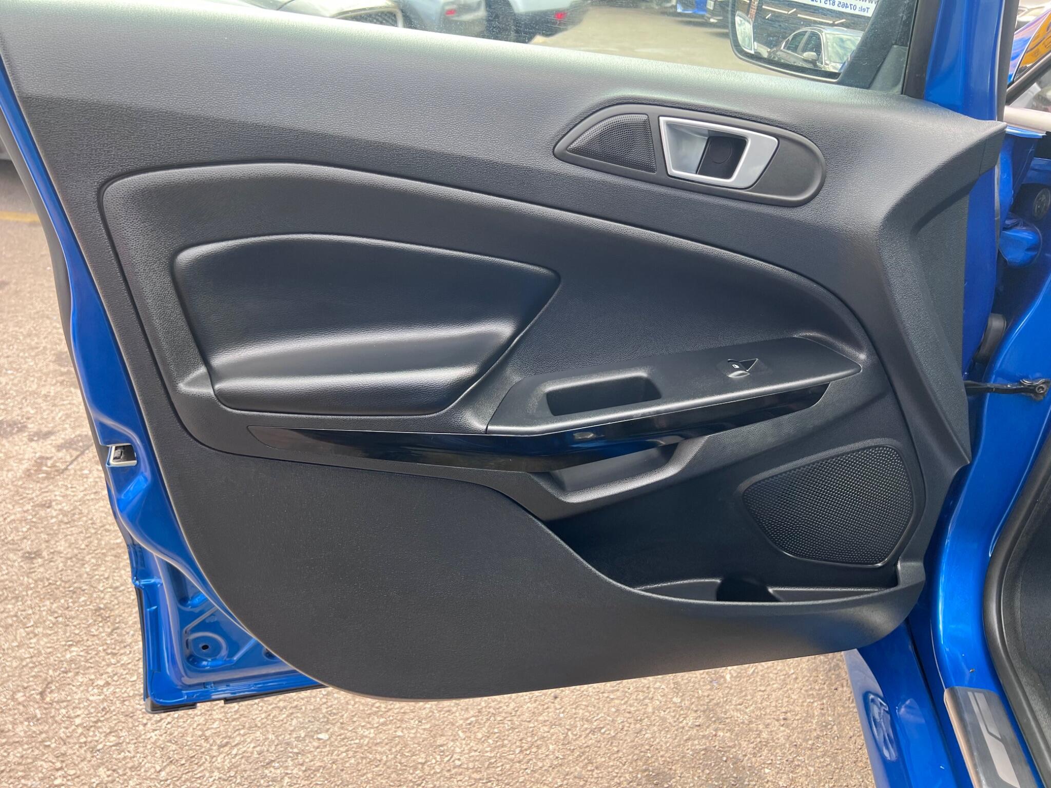 Ford Ecosport view 33