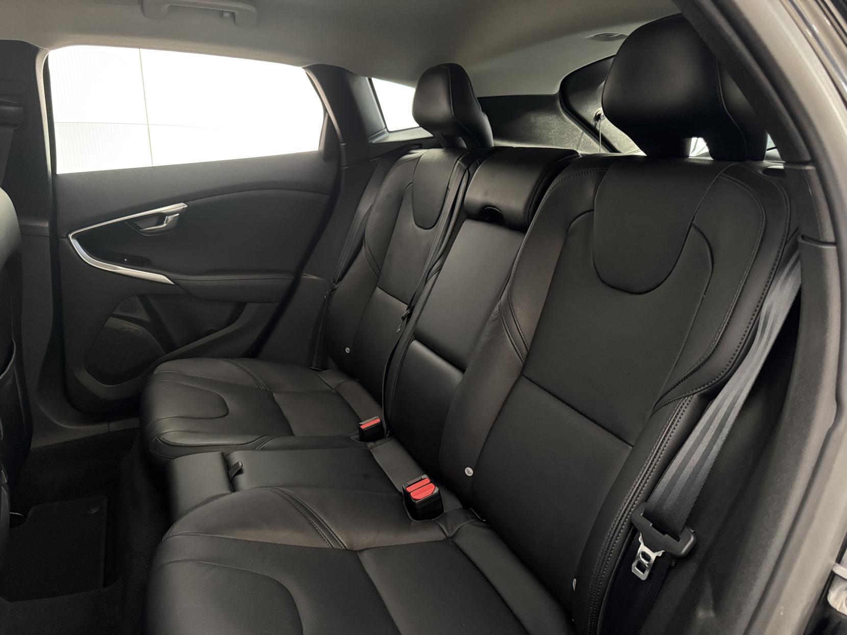 Volvo V40 view 64