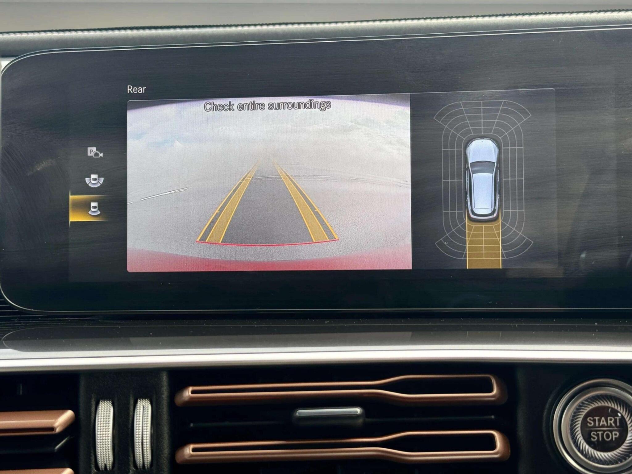 Mercedes-Benz EQC view 40