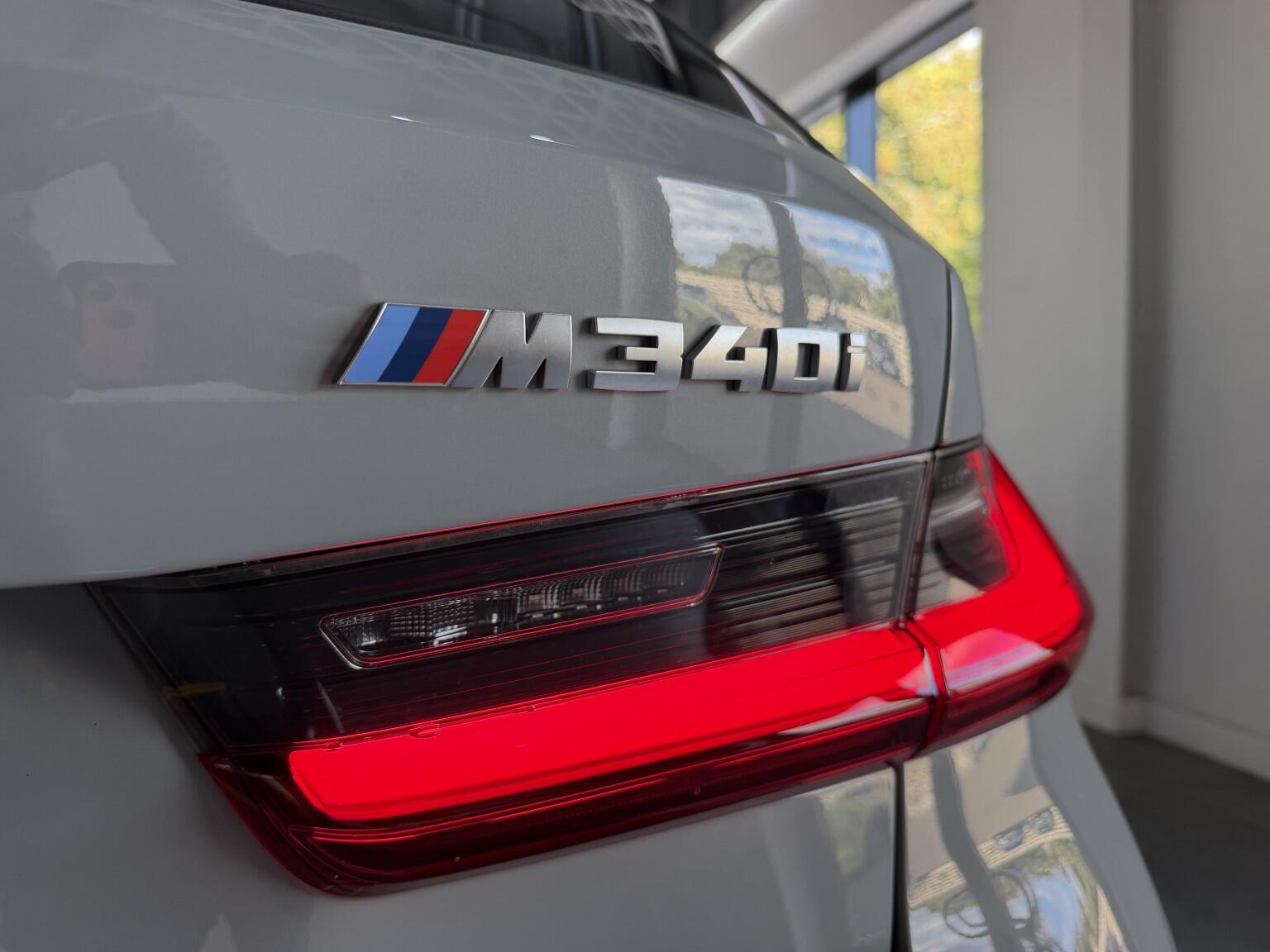 BMW 3 Series view 48