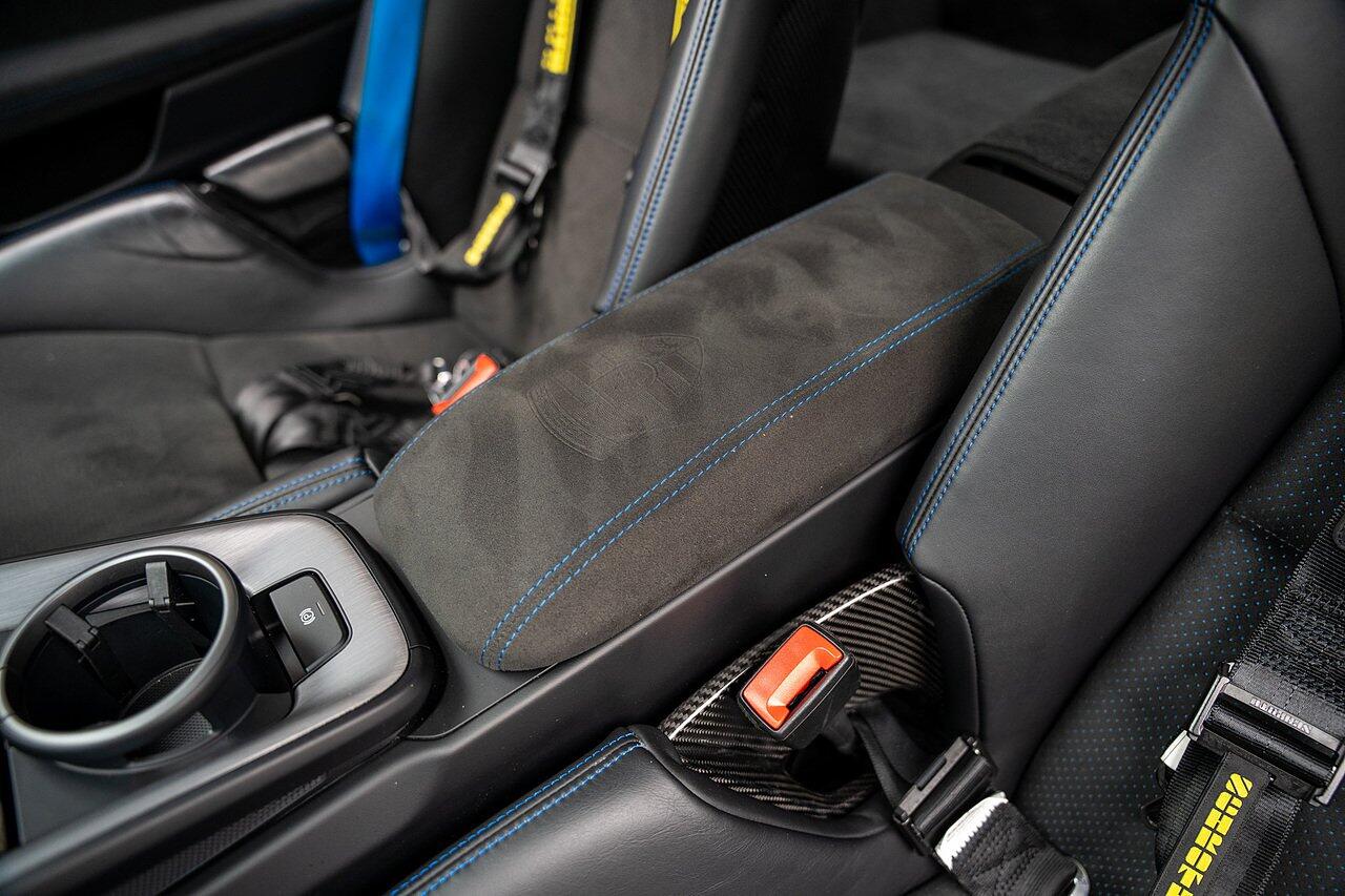 Porsche 911 view 87
