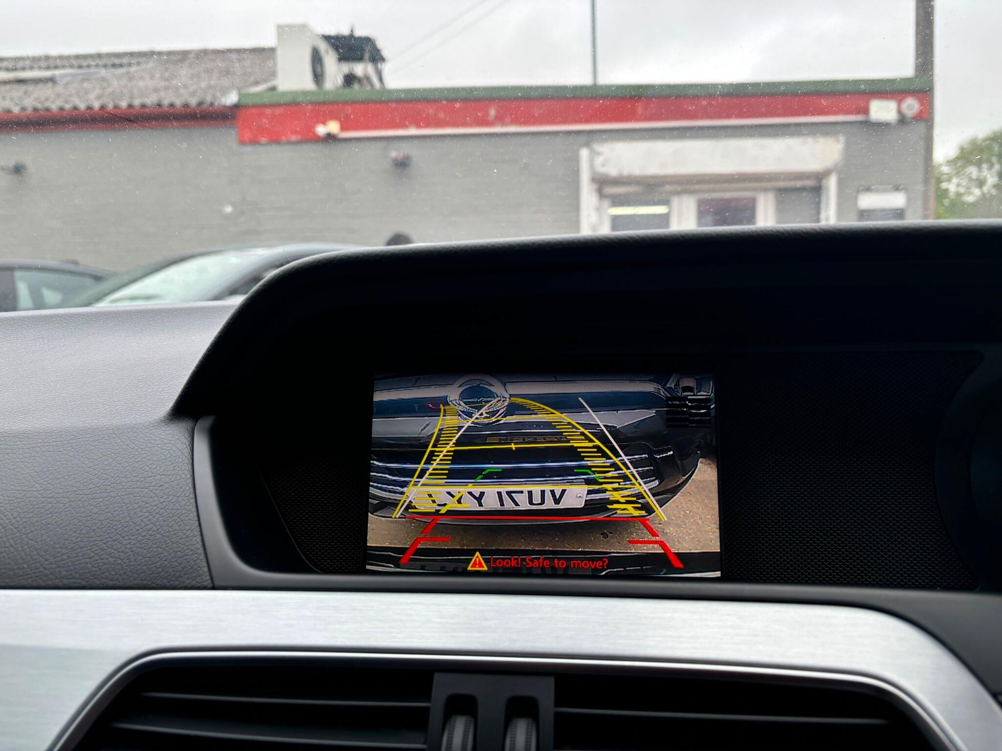 Mercedes-Benz C-Class view 12