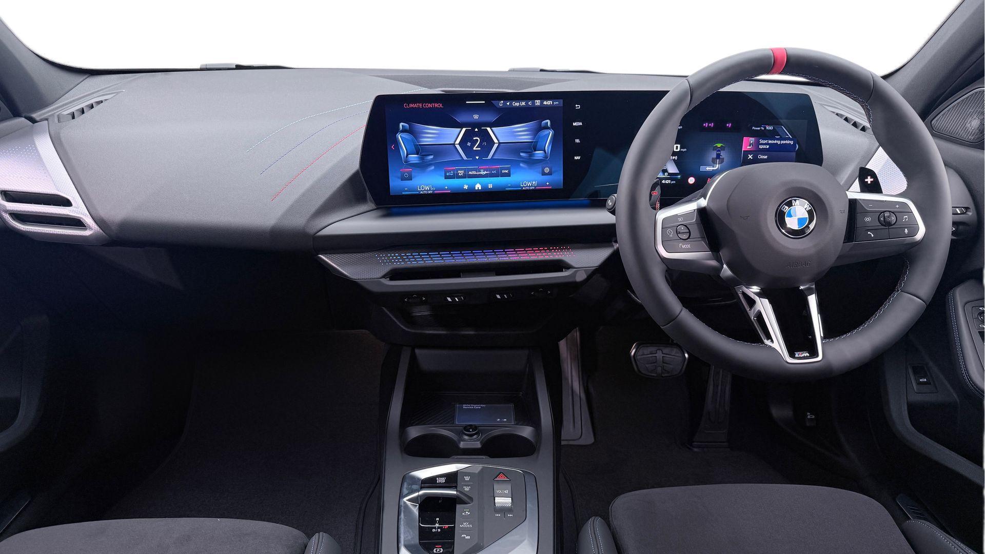 BMW 1 Series view 4