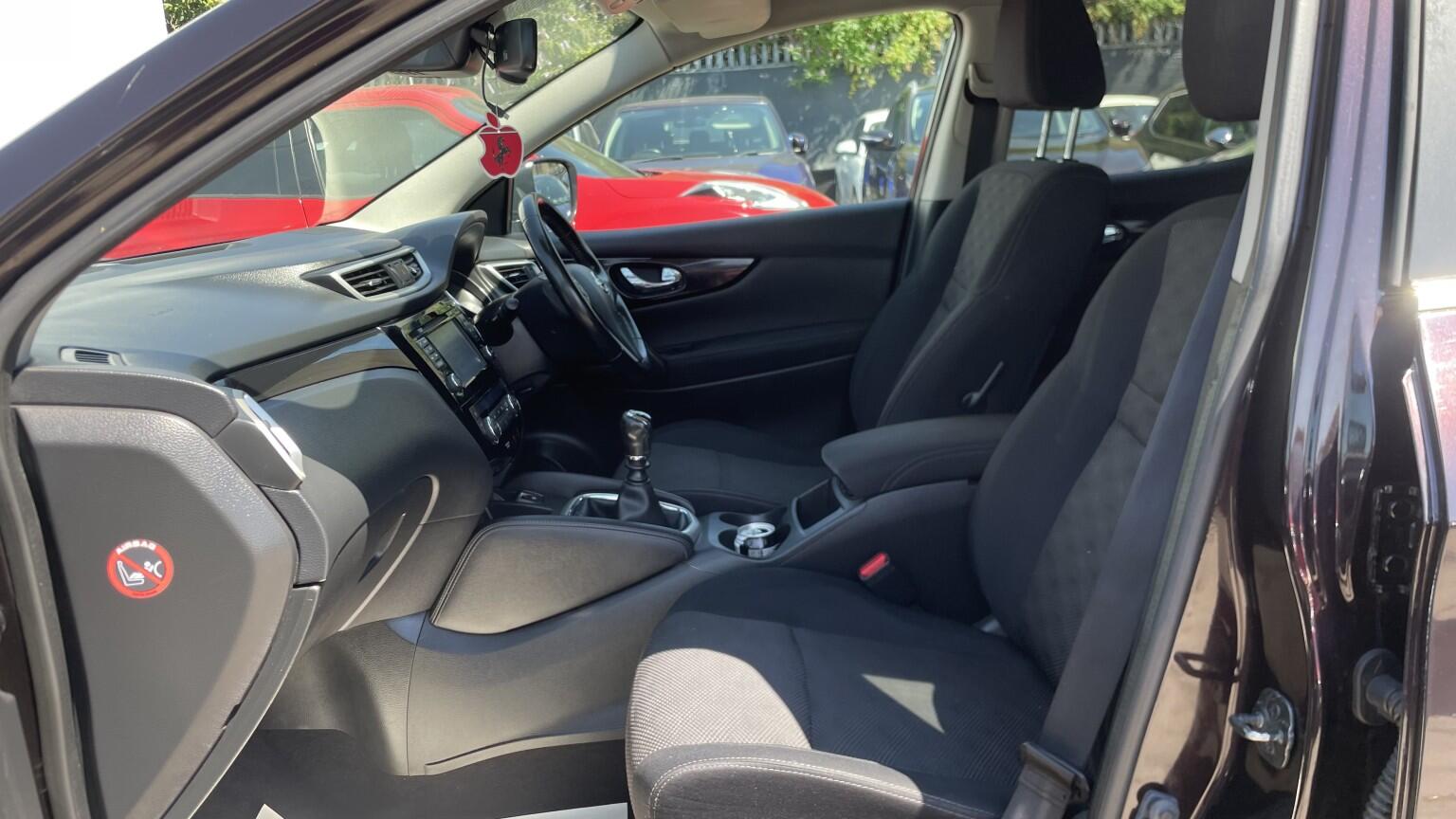 Nissan Qashqai view 16