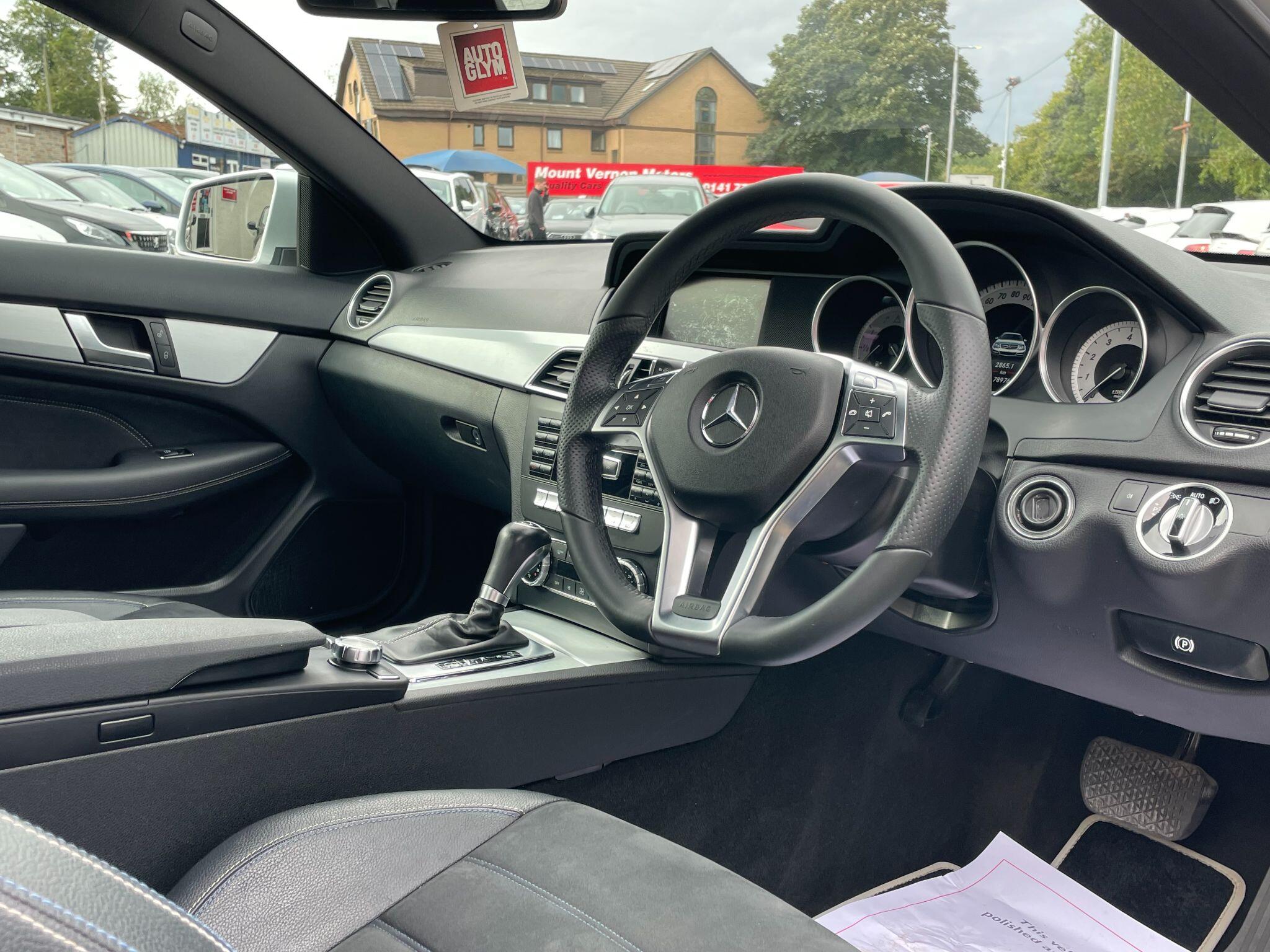 Mercedes-Benz C-Class view 15