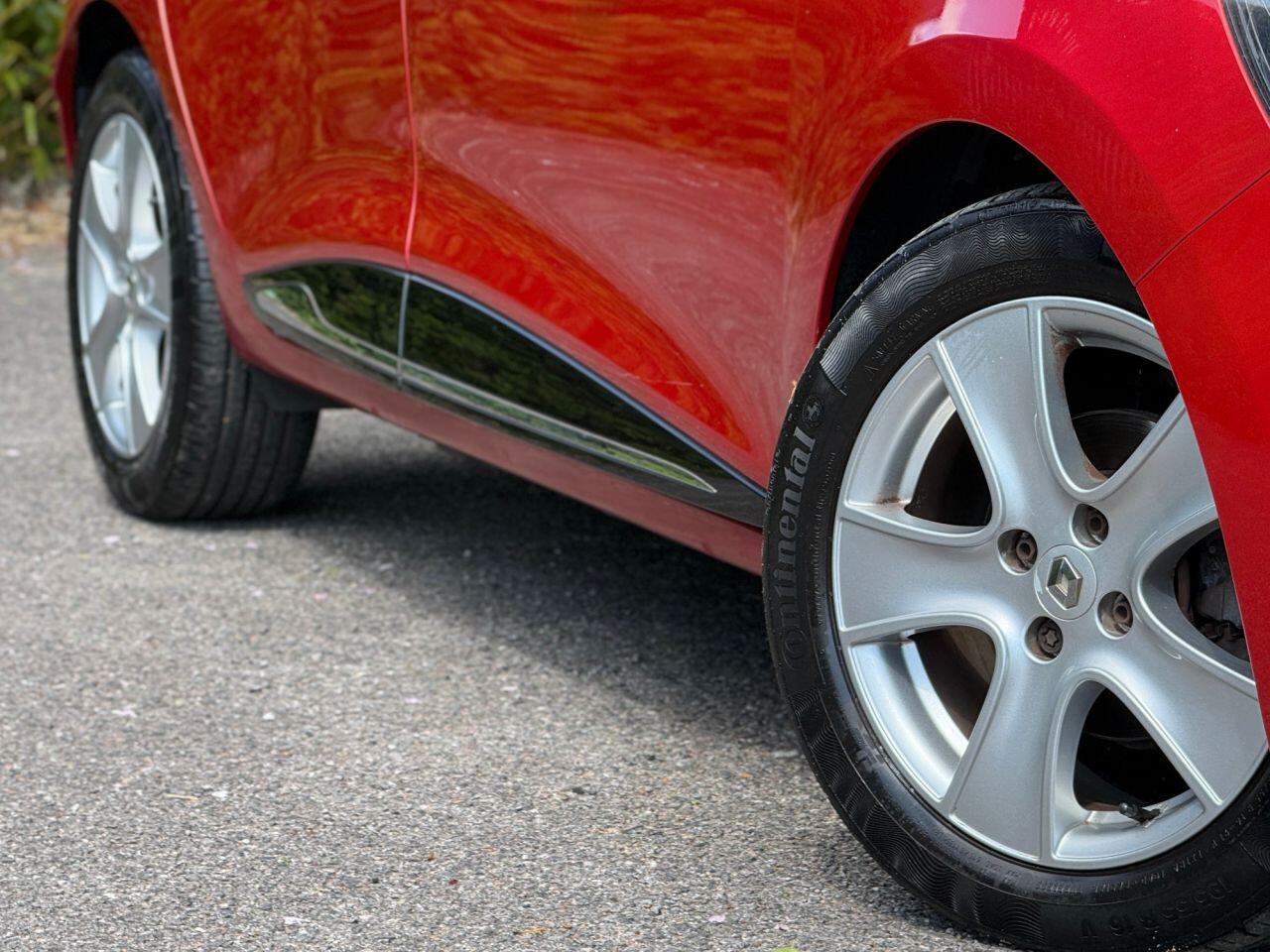 Renault Clio view 7