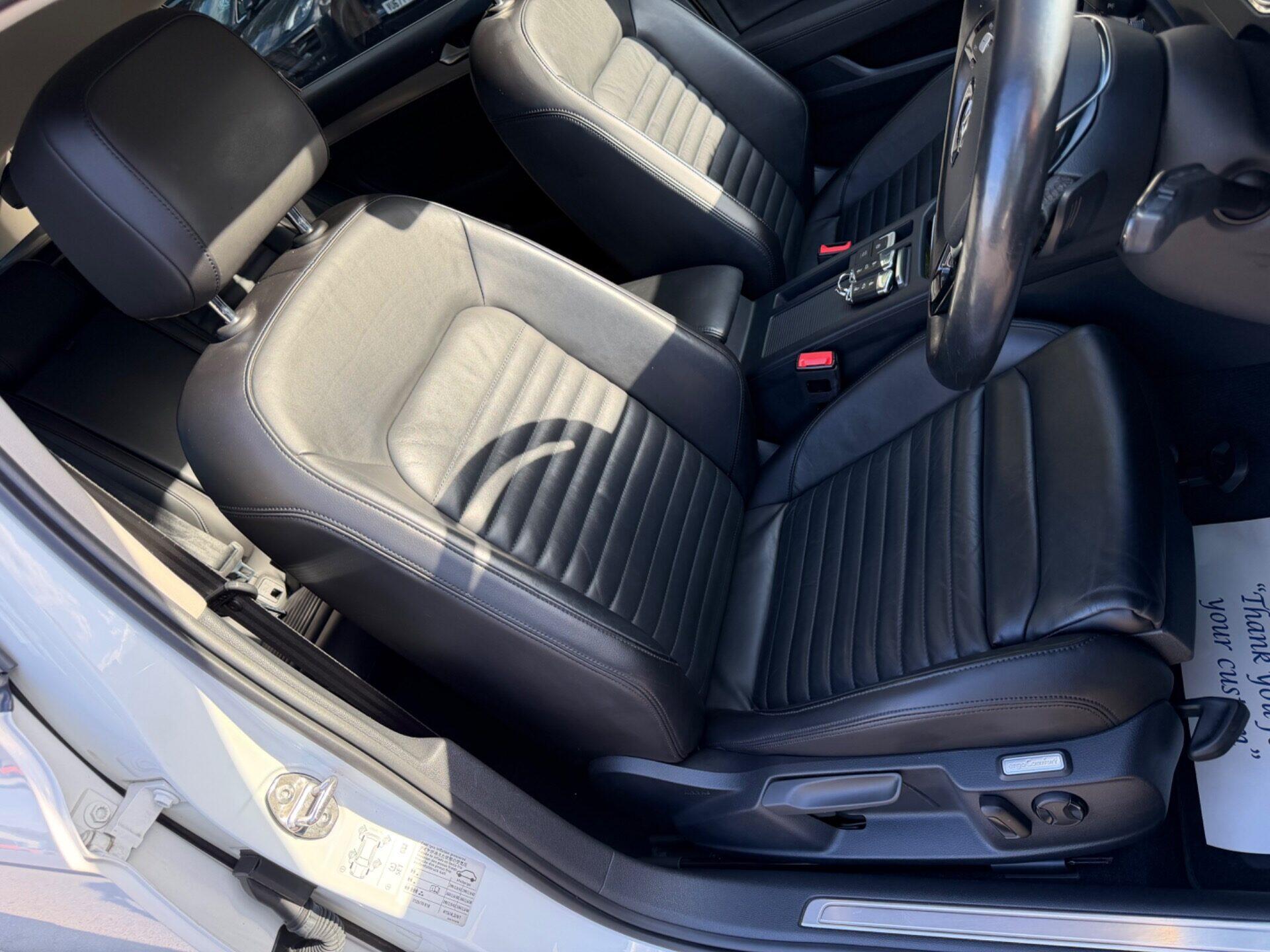 Volkswagen Passat view 31