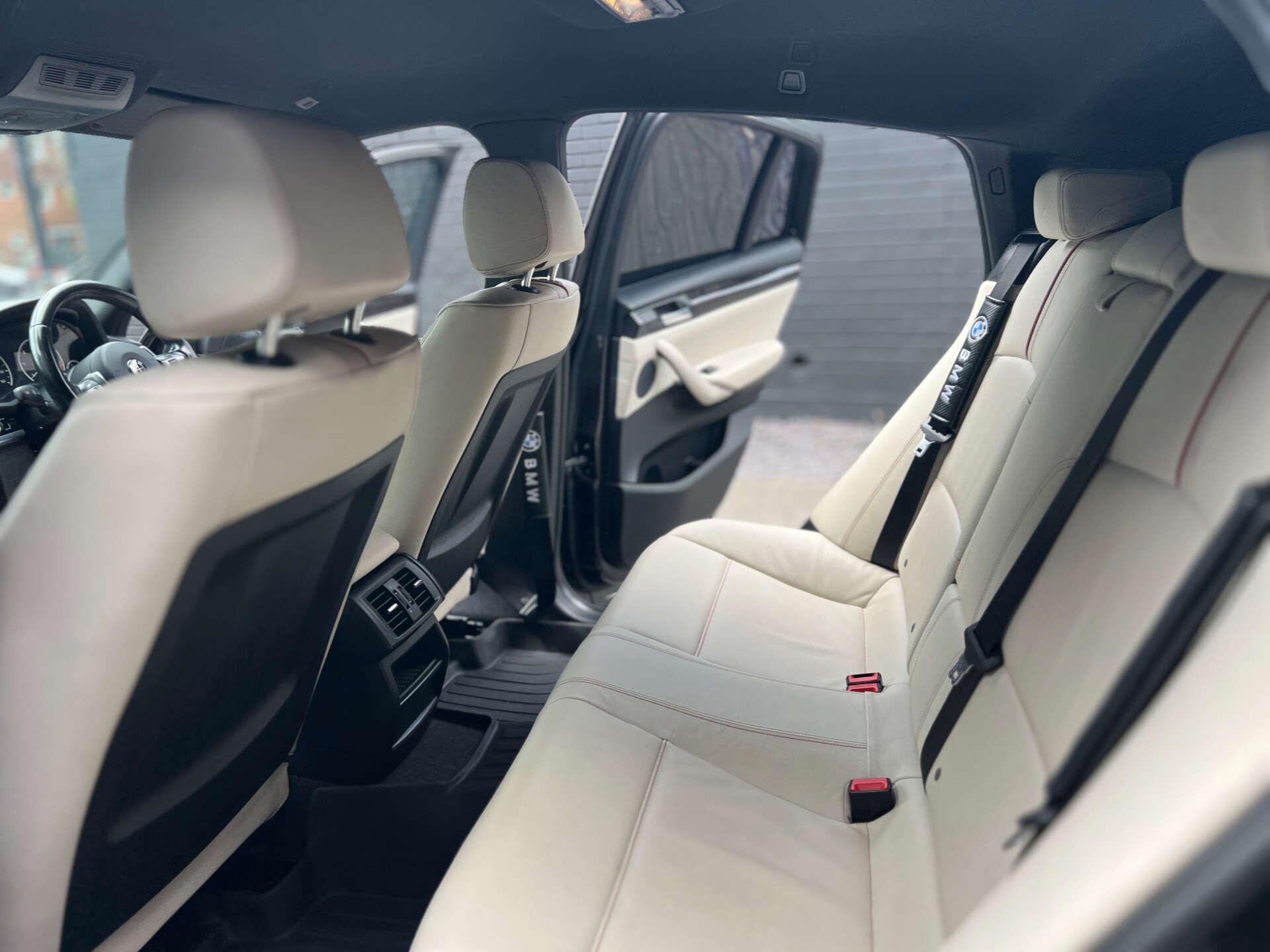 BMW X4 view 9