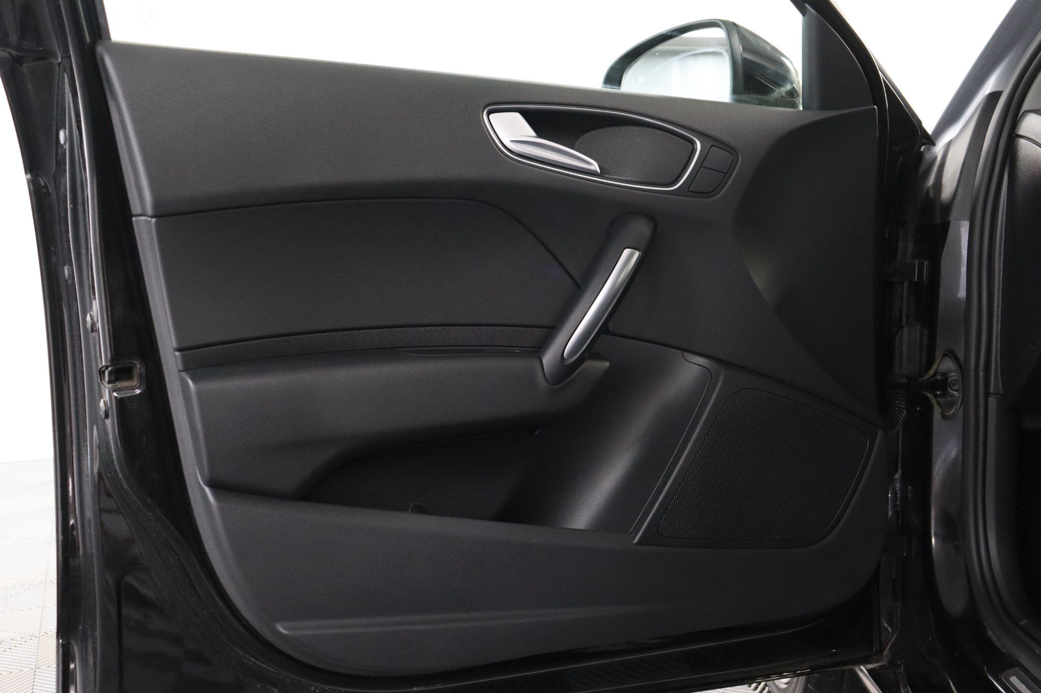 Audi A1 view 40