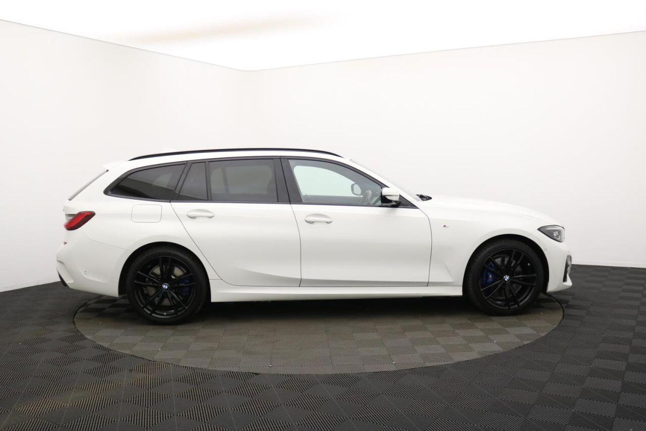 BMW 3 Series view 2