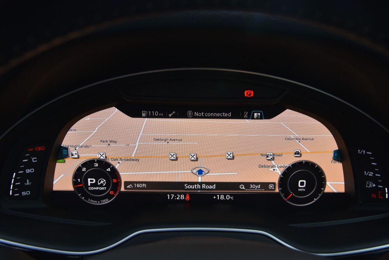 Audi Q7 view 31