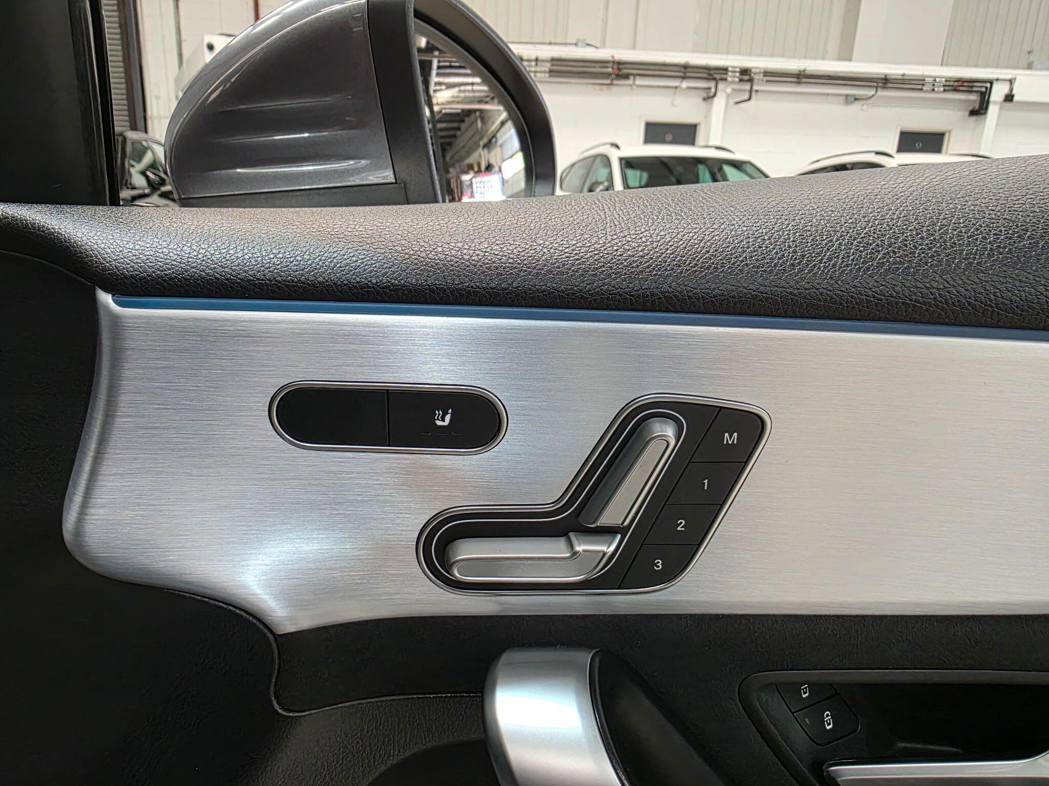 Mercedes-Benz A Class view 14