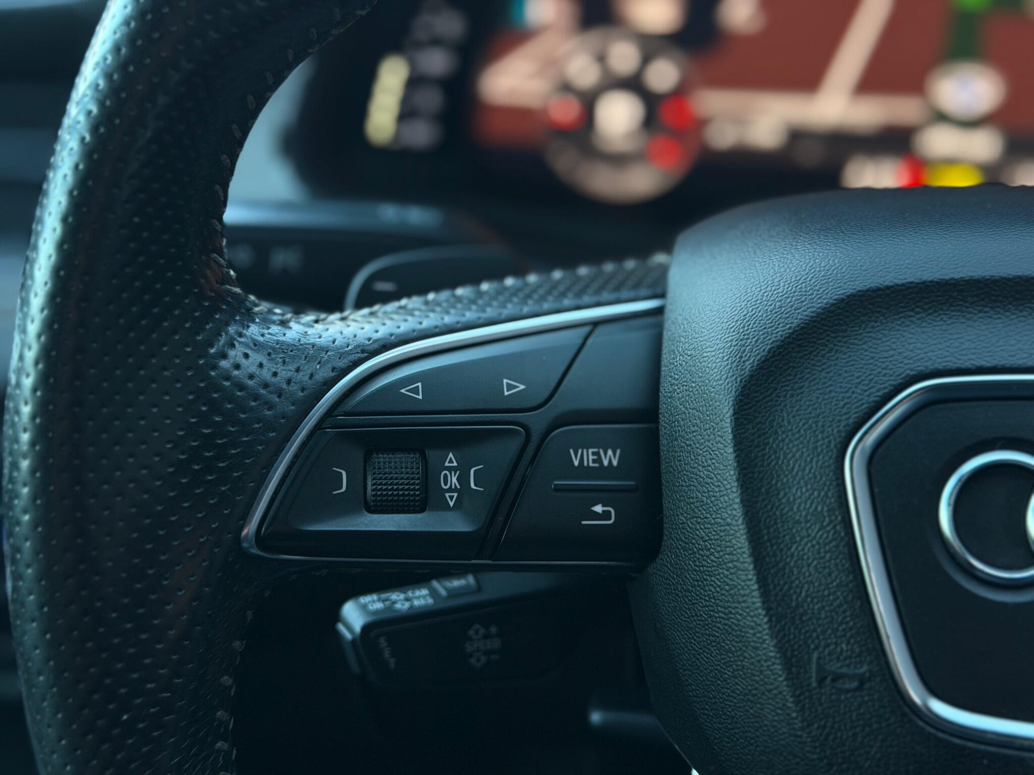 Audi Q7 view 29