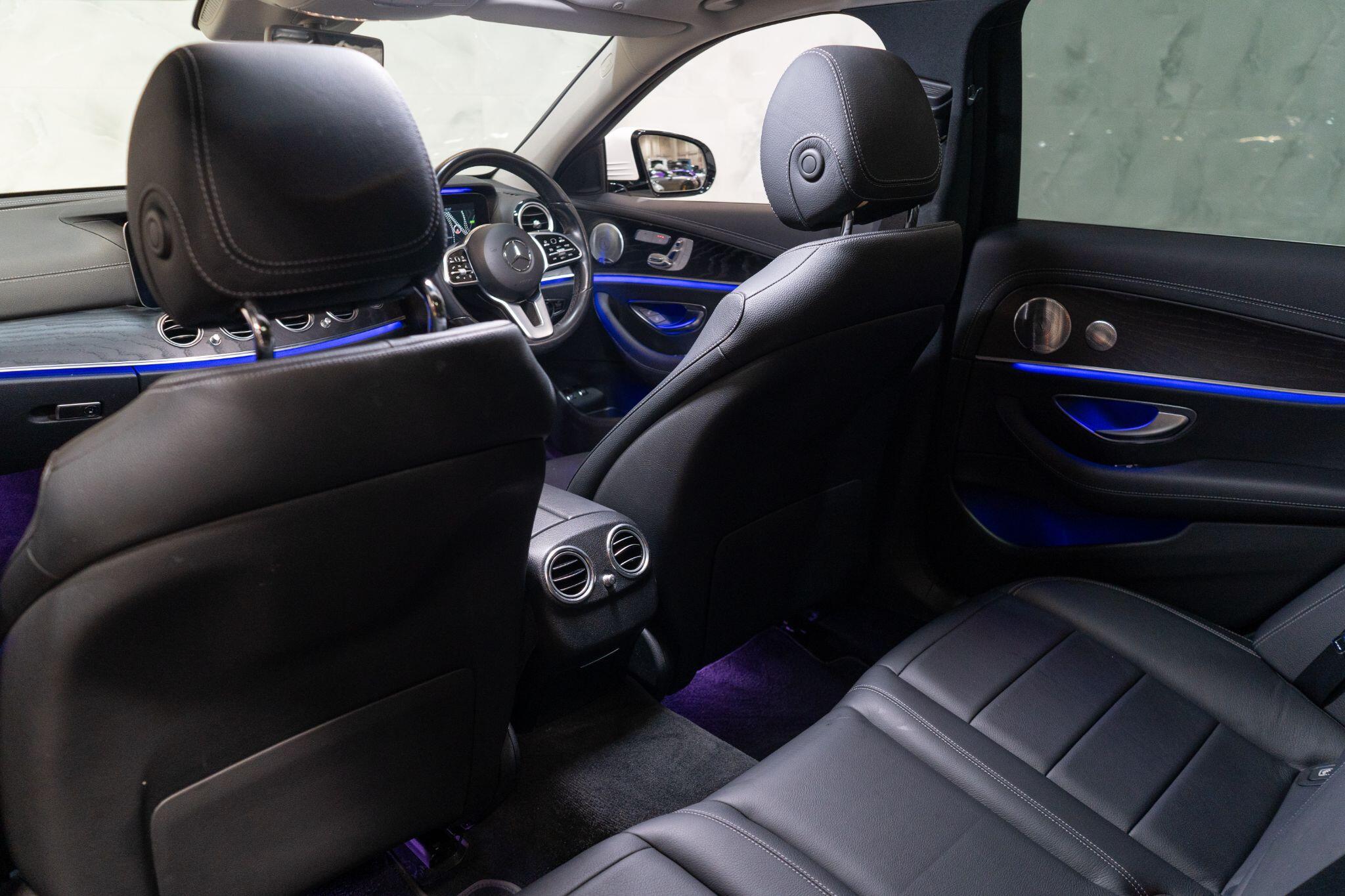 Mercedes-Benz E-Class view 40