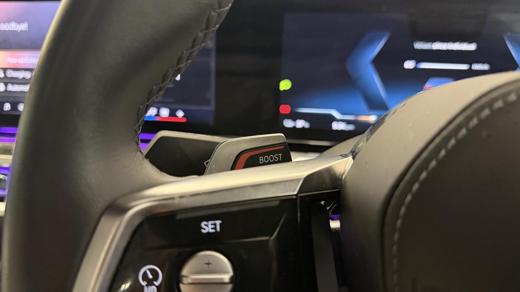 BMW i7 view 25