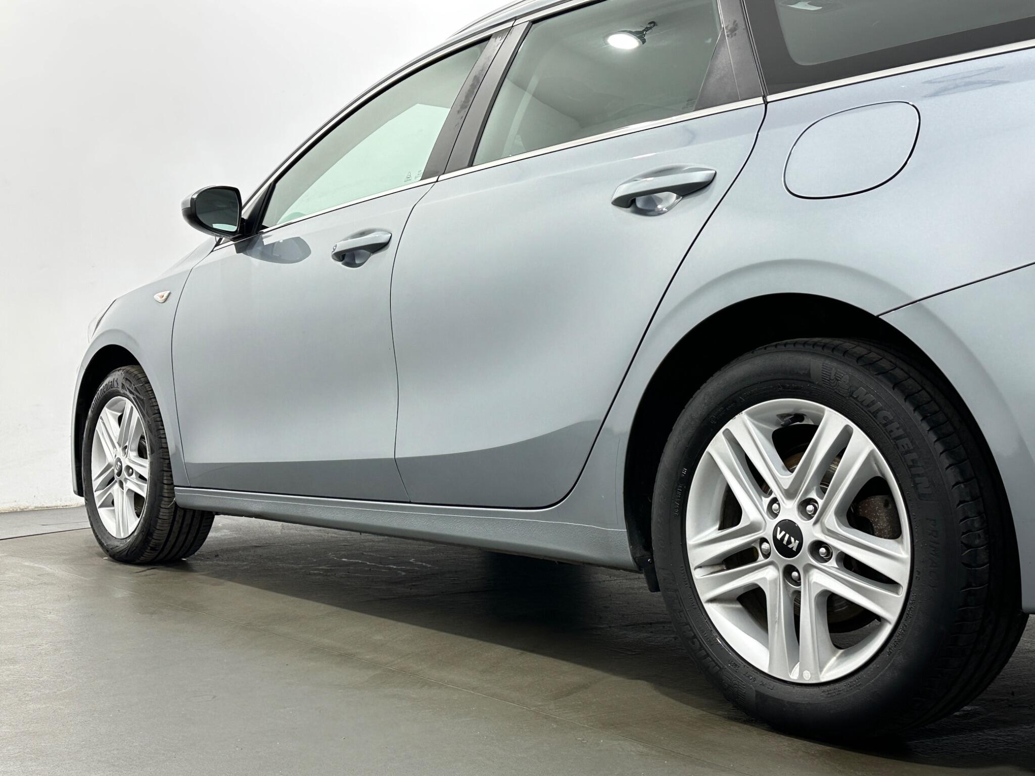 Kia Ceed view 48